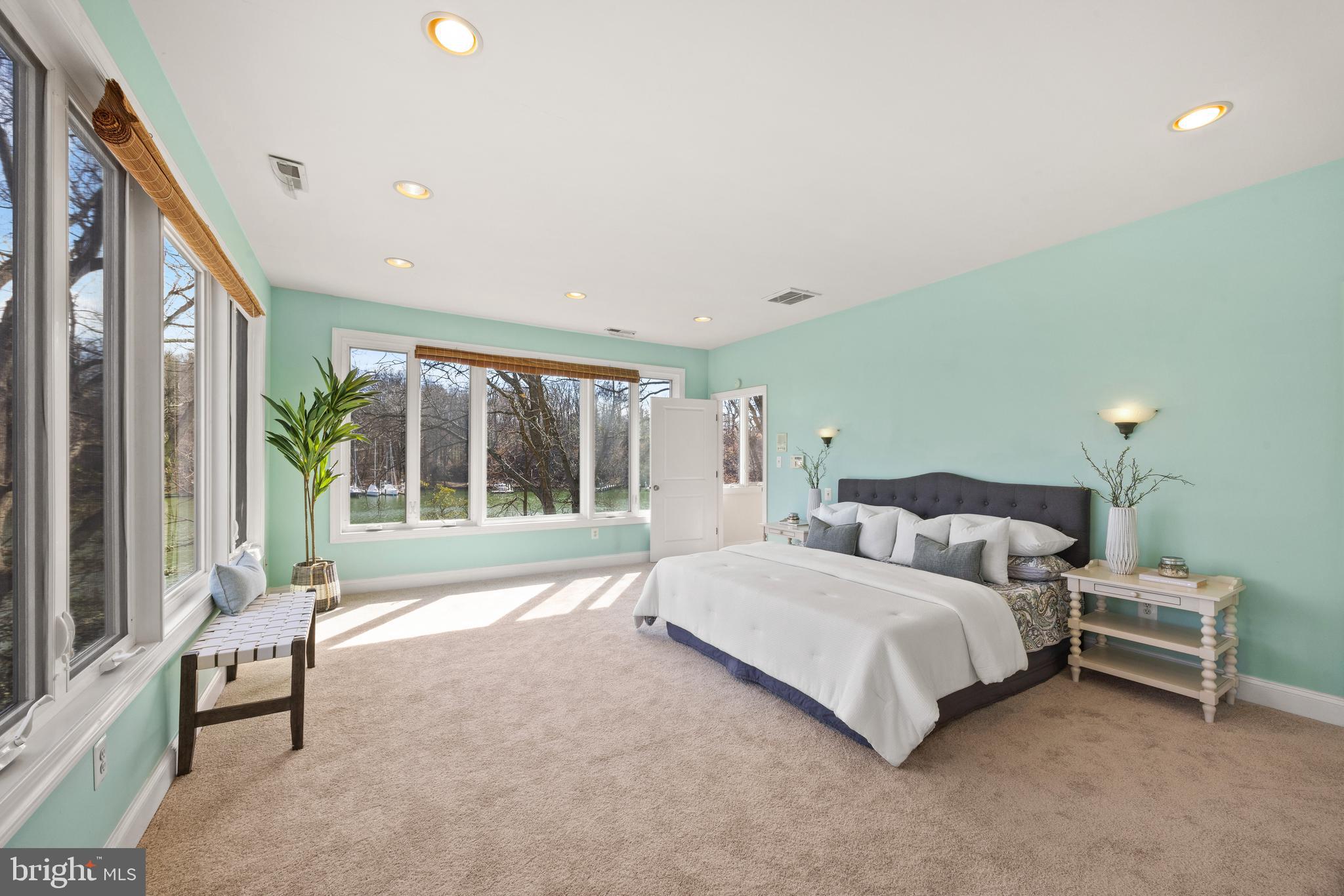 MILL CREEK WATERFRONT | 301 KINGSBERRY DRIVE