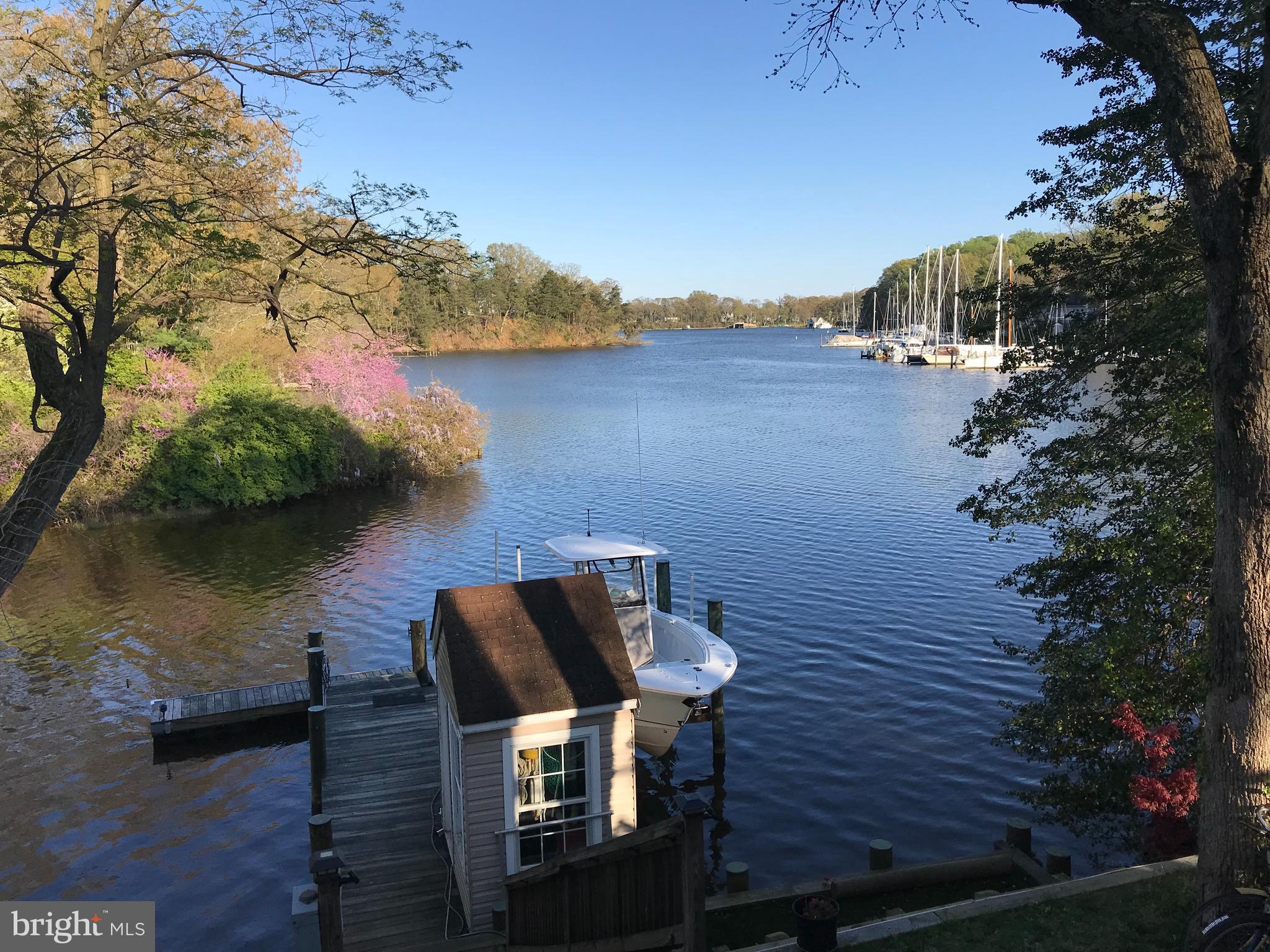 MILL CREEK WATERFRONT | 301 KINGSBERRY DRIVE