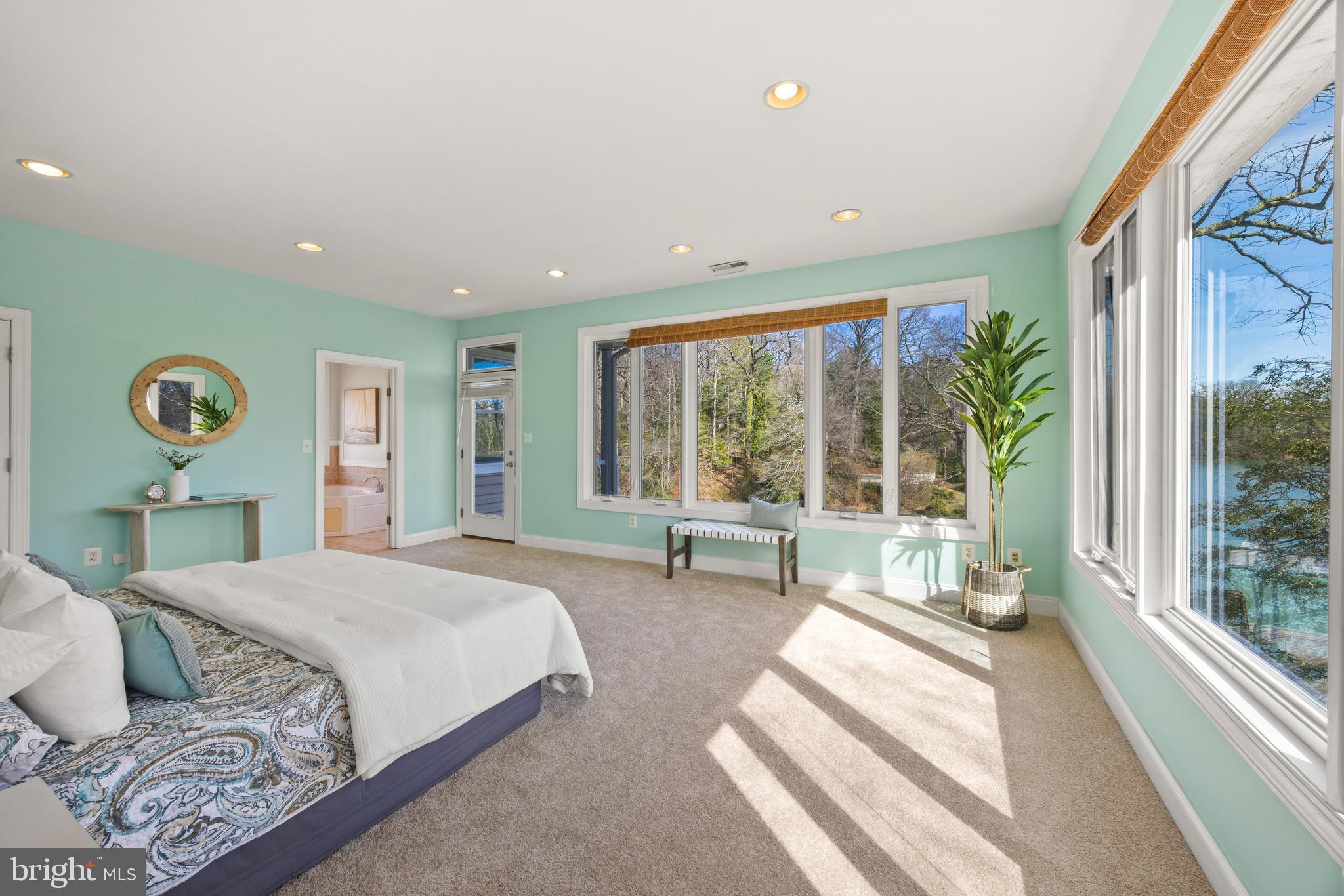 MILL CREEK WATERFRONT | 301 KINGSBERRY DRIVE