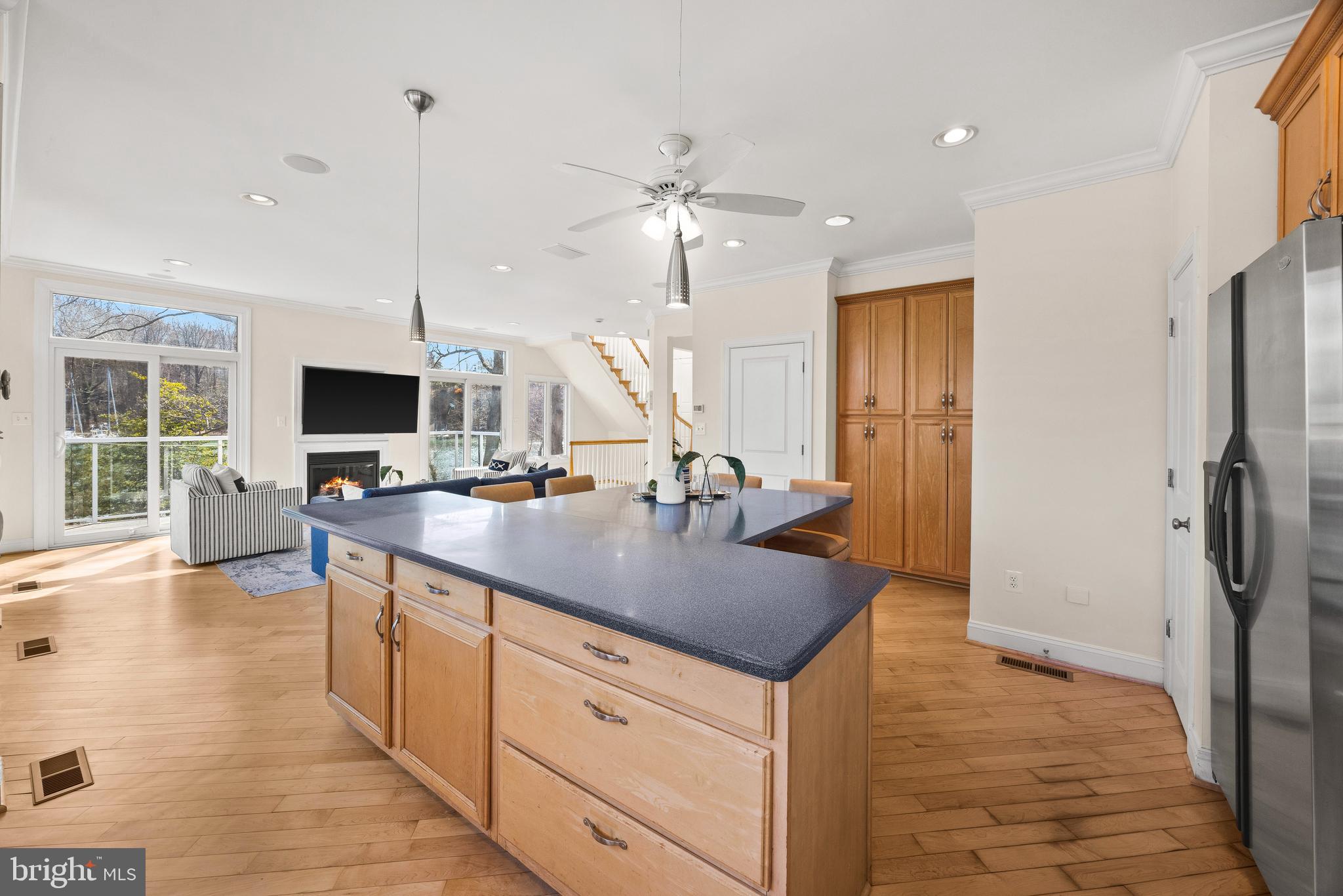 MILL CREEK WATERFRONT | 301 KINGSBERRY DRIVE