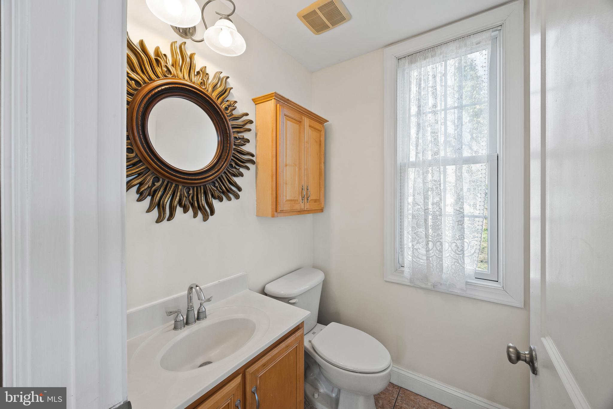 MILL CREEK WATERFRONT | 301 KINGSBERRY DRIVE