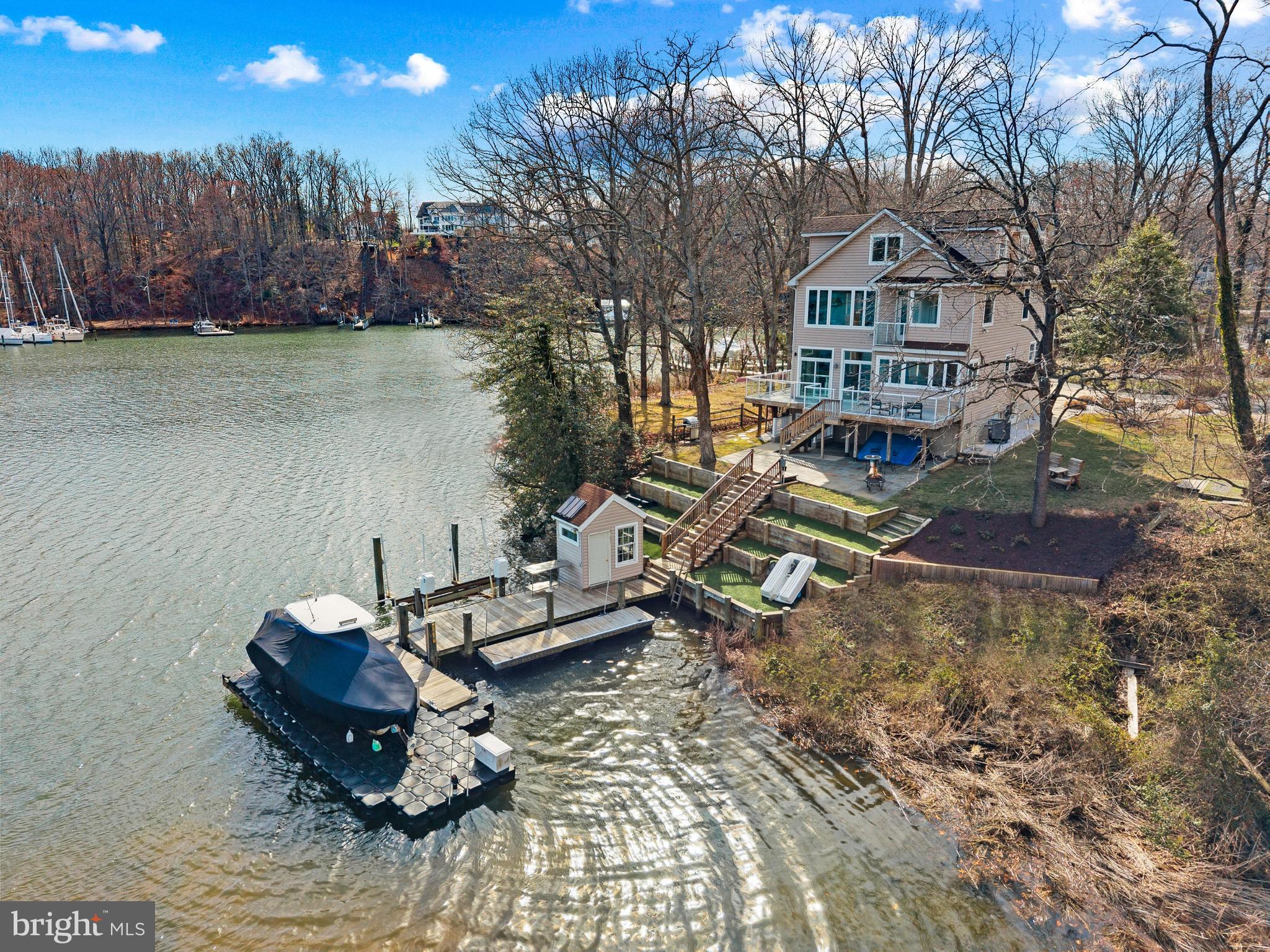 MILL CREEK WATERFRONT | 301 KINGSBERRY DRIVE