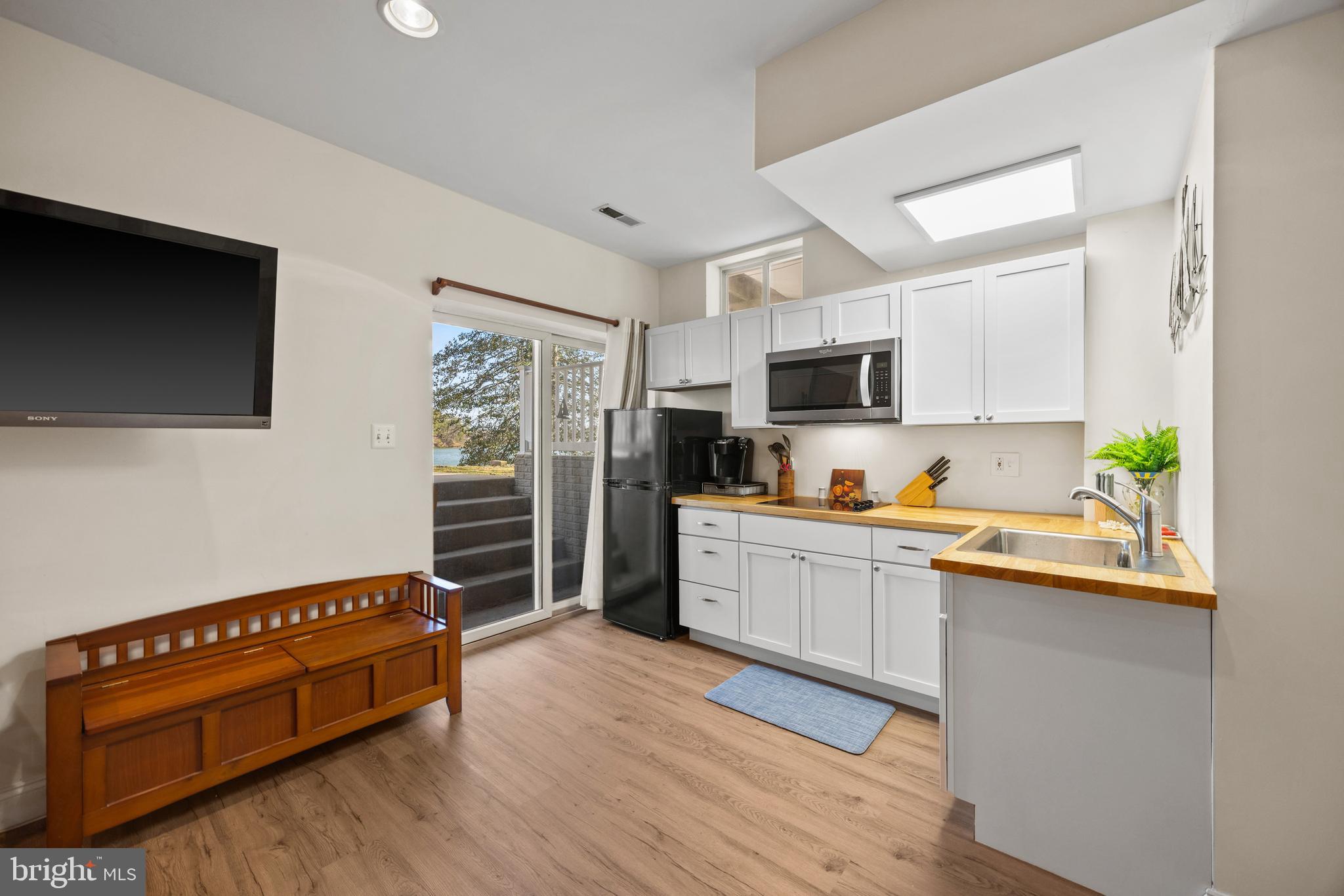 MILL CREEK WATERFRONT | 301 KINGSBERRY DRIVE