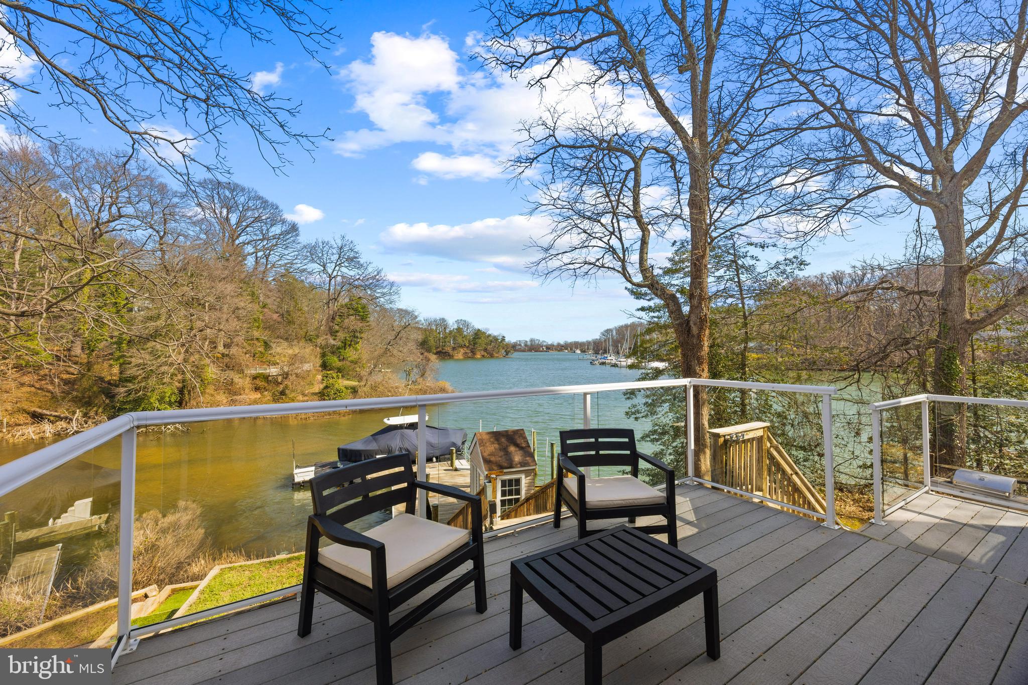 MILL CREEK WATERFRONT | 301 KINGSBERRY DRIVE