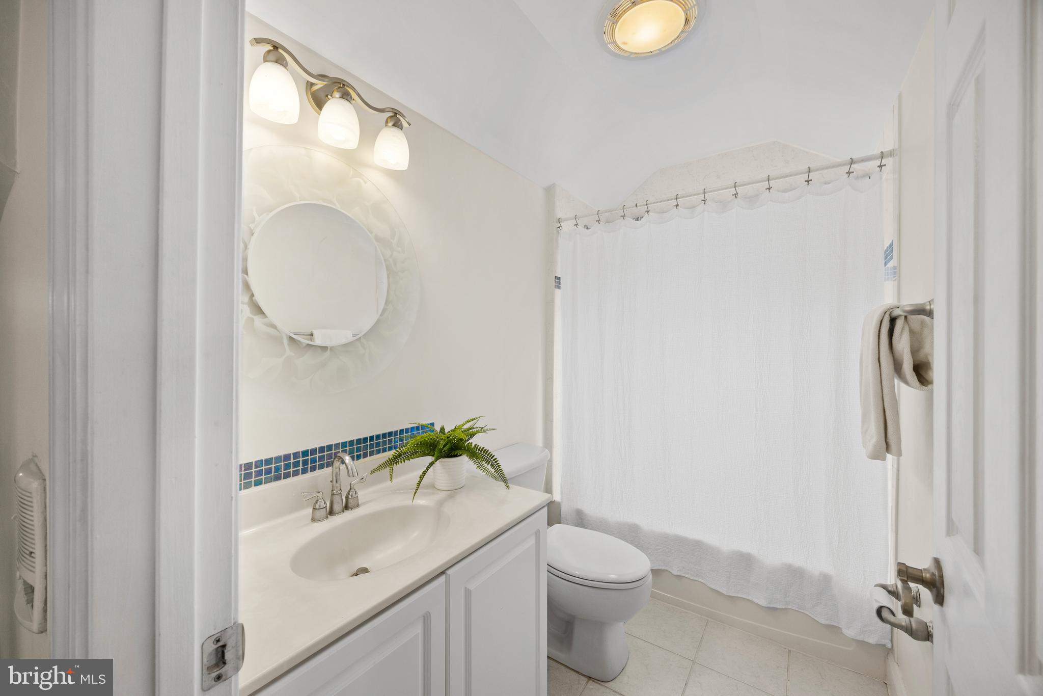 MILL CREEK WATERFRONT | 301 KINGSBERRY DRIVE