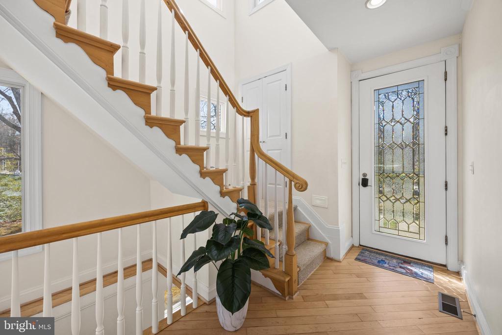 MILL CREEK WATERFRONT | 301 KINGSBERRY DRIVE