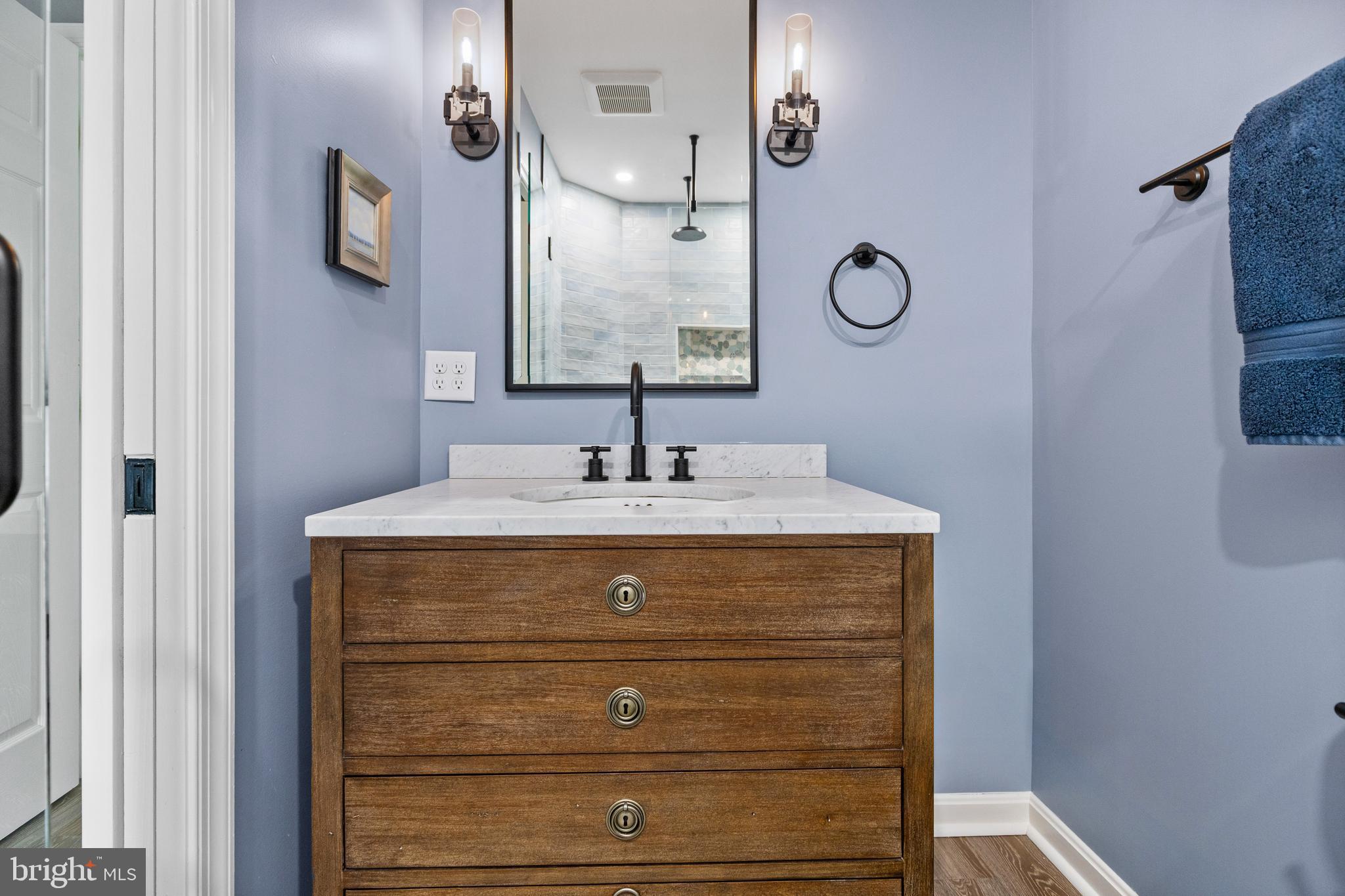EPPING FOREST WATERFRONT | 327 RIVERVIEW TRAIL