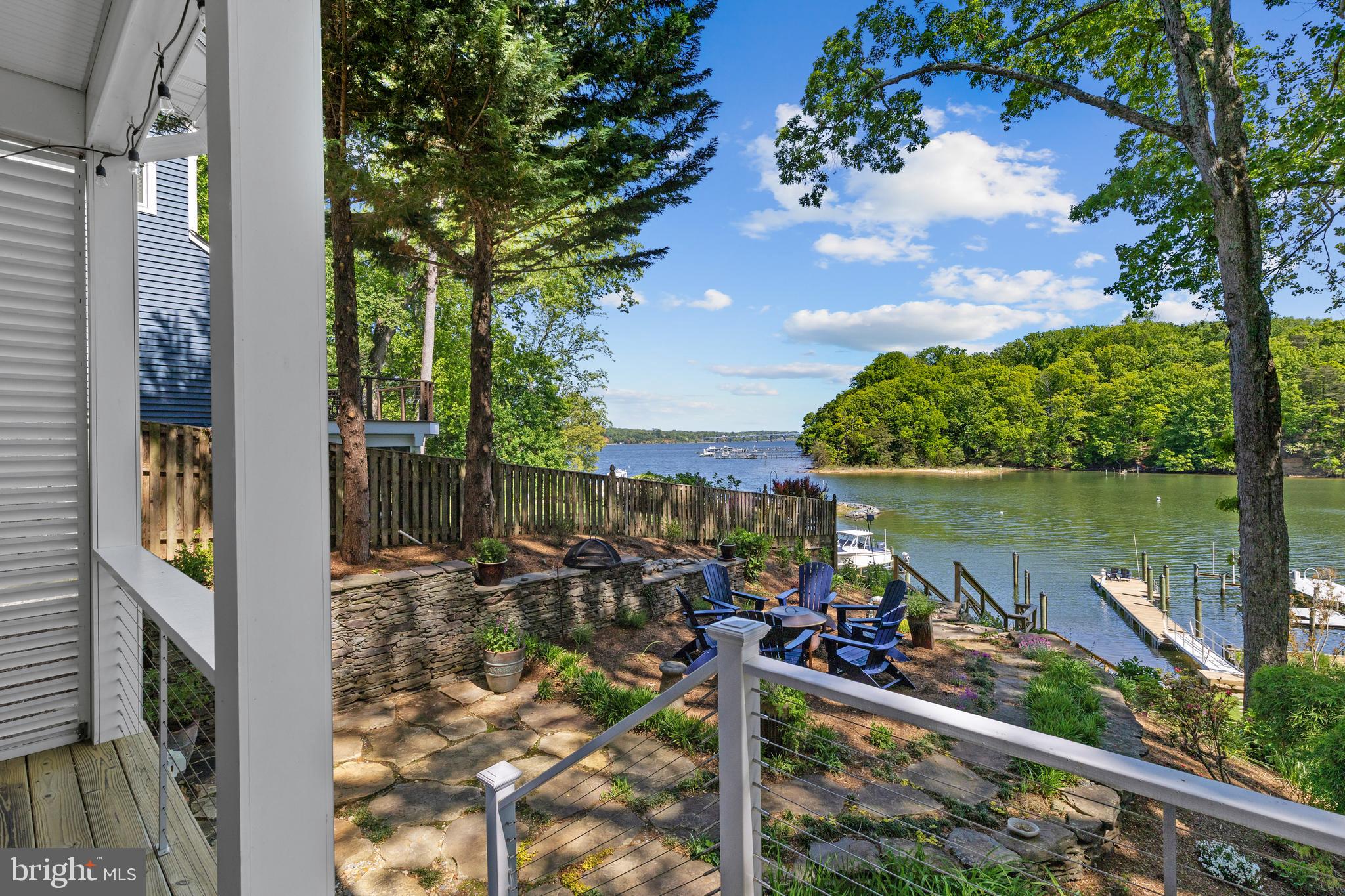 EPPING FOREST WATERFRONT | 327 RIVERVIEW TRAIL