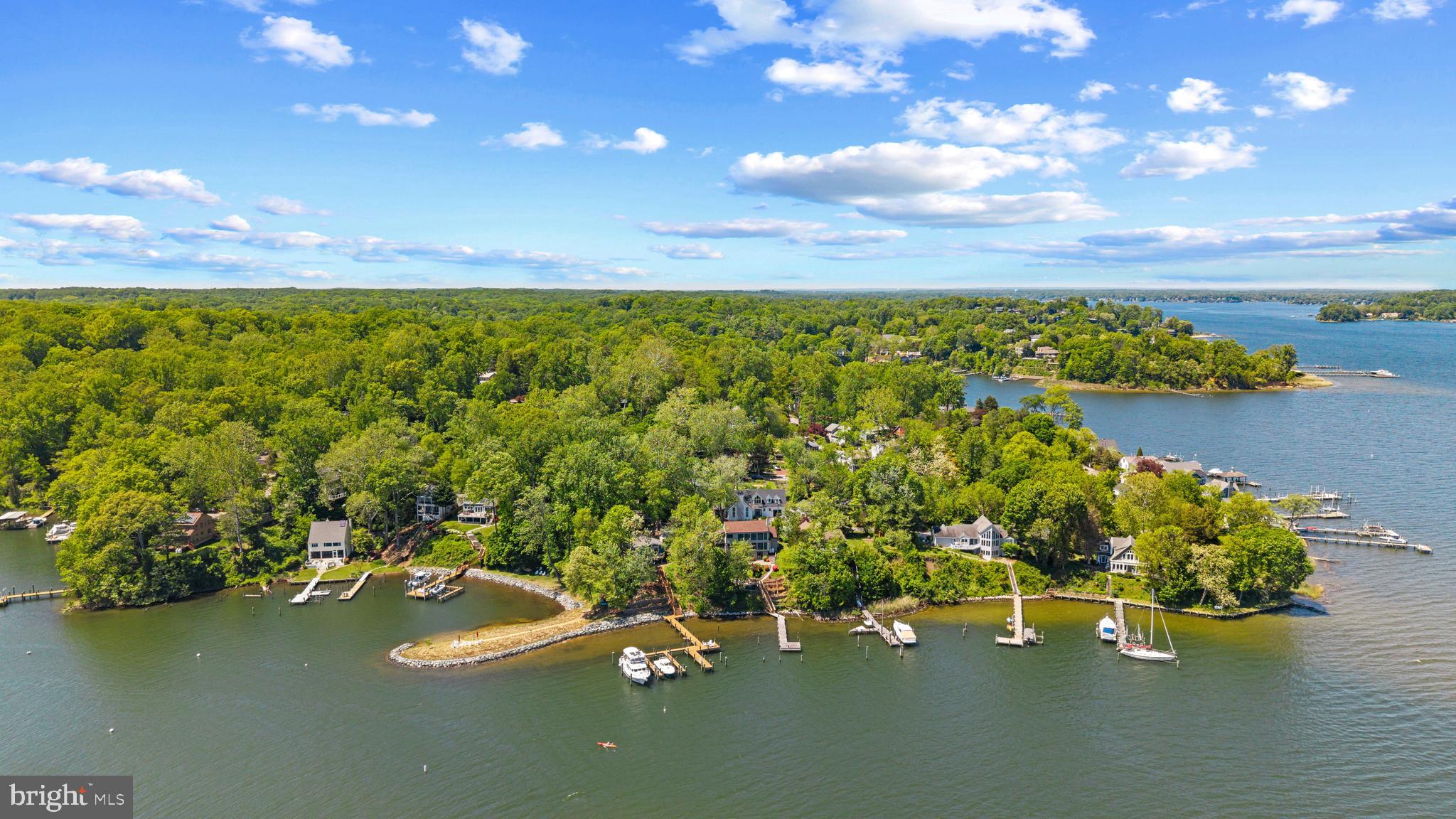EPPING FOREST WATERFRONT | 327 RIVERVIEW TRAIL