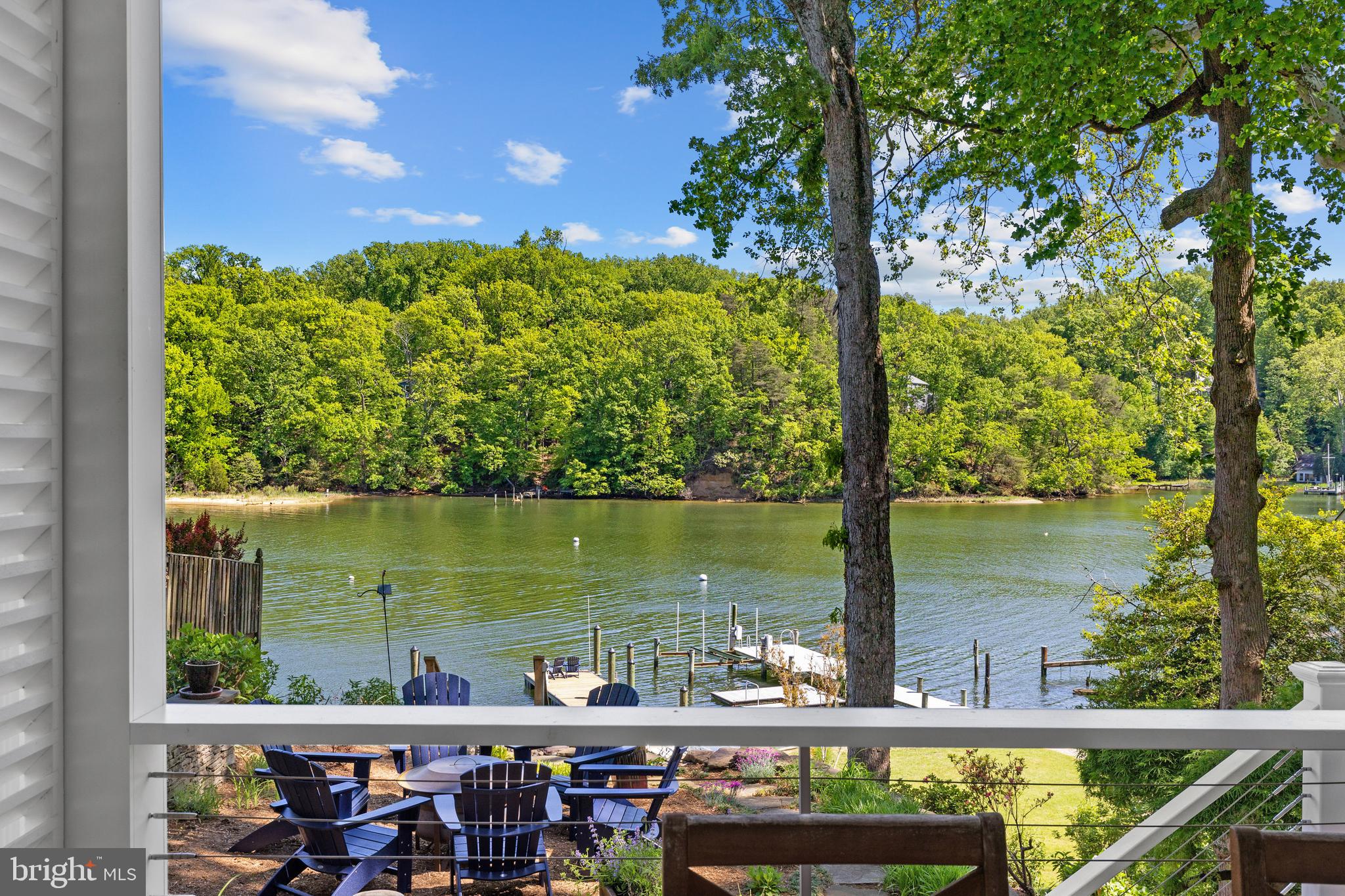 EPPING FOREST WATERFRONT | 327 RIVERVIEW TRAIL