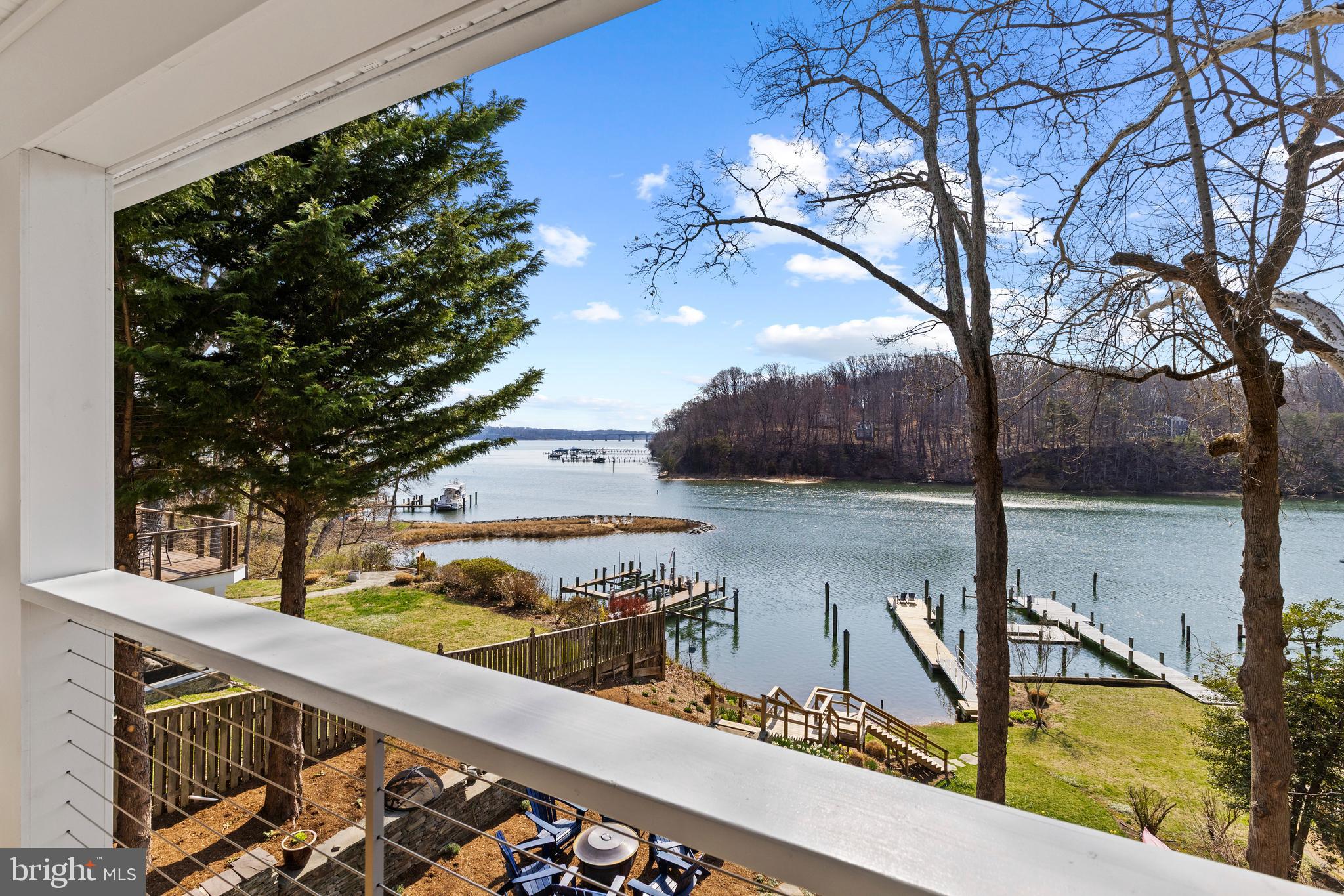 EPPING FOREST WATERFRONT | 327 RIVERVIEW TRAIL