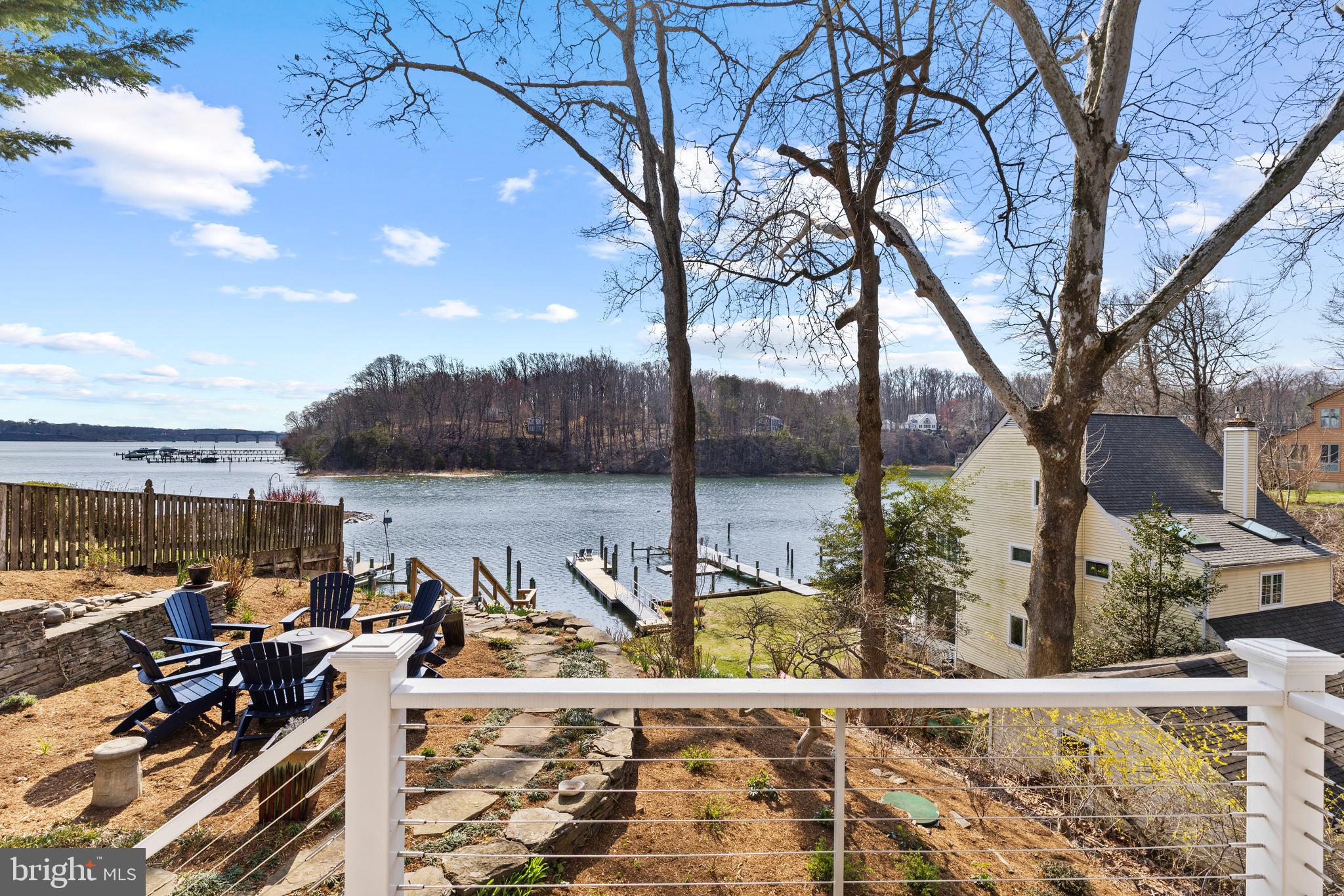 EPPING FOREST WATERFRONT | 327 RIVERVIEW TRAIL