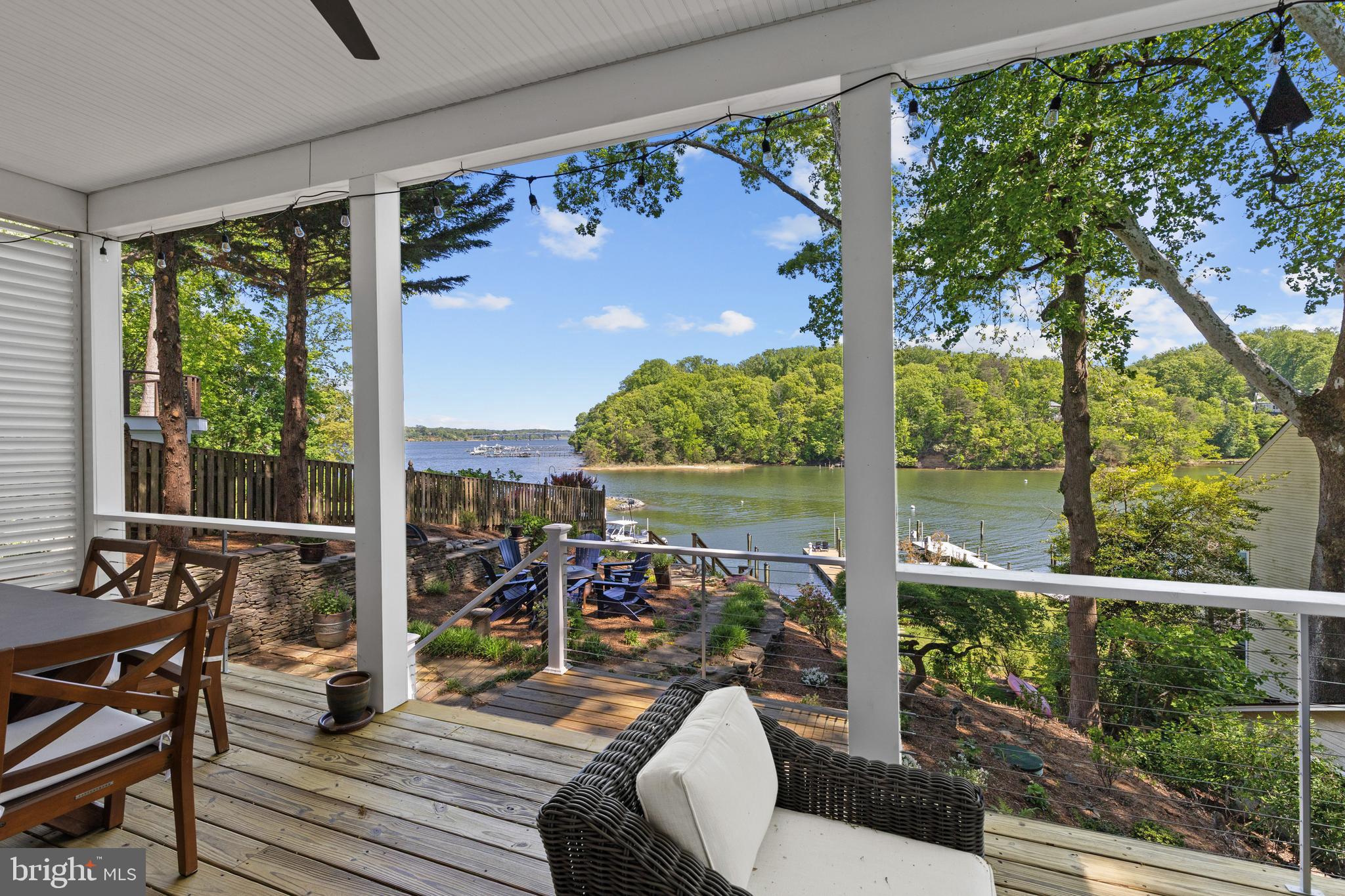 EPPING FOREST WATERFRONT | 327 RIVERVIEW TRAIL