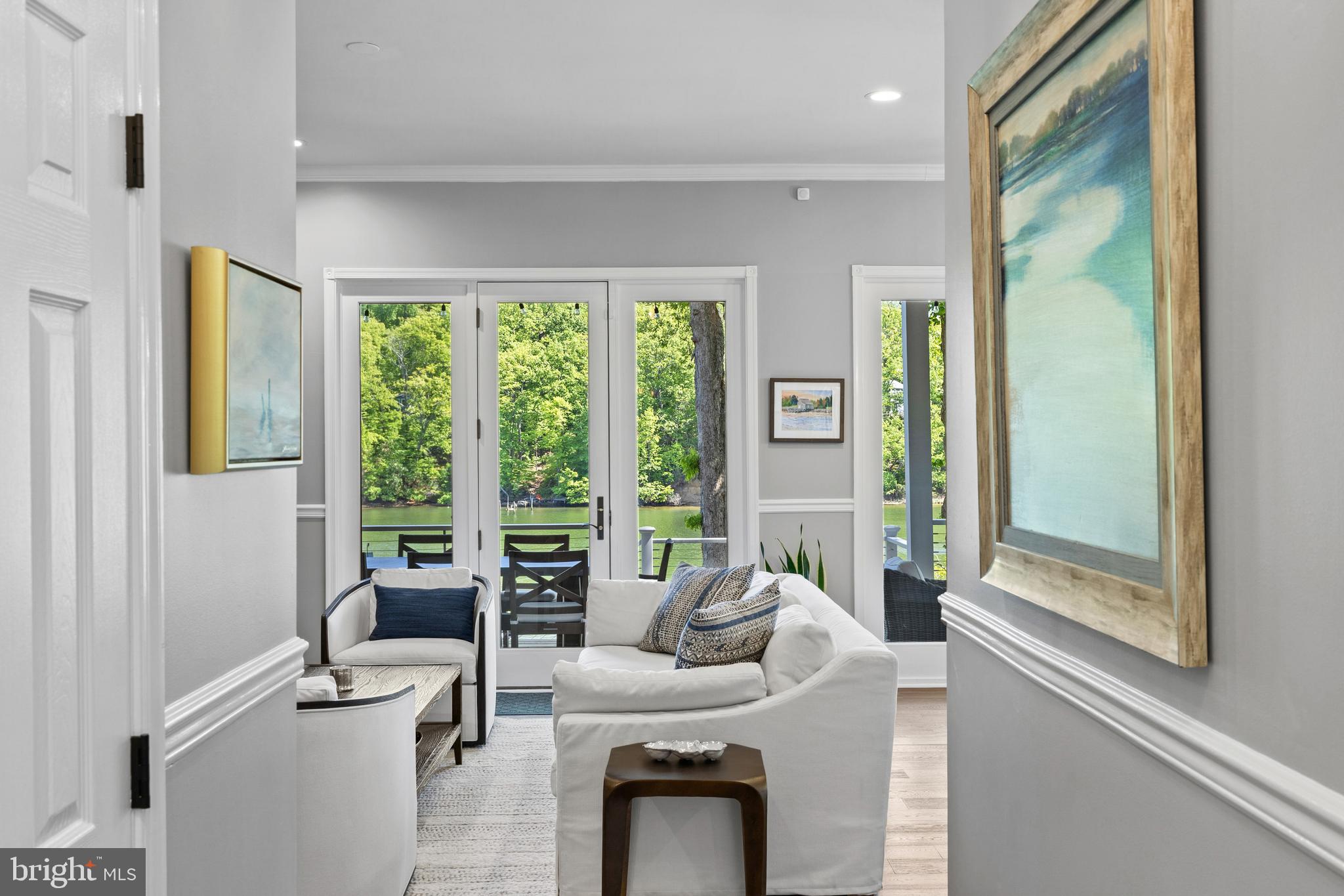 EPPING FOREST WATERFRONT | 327 RIVERVIEW TRAIL