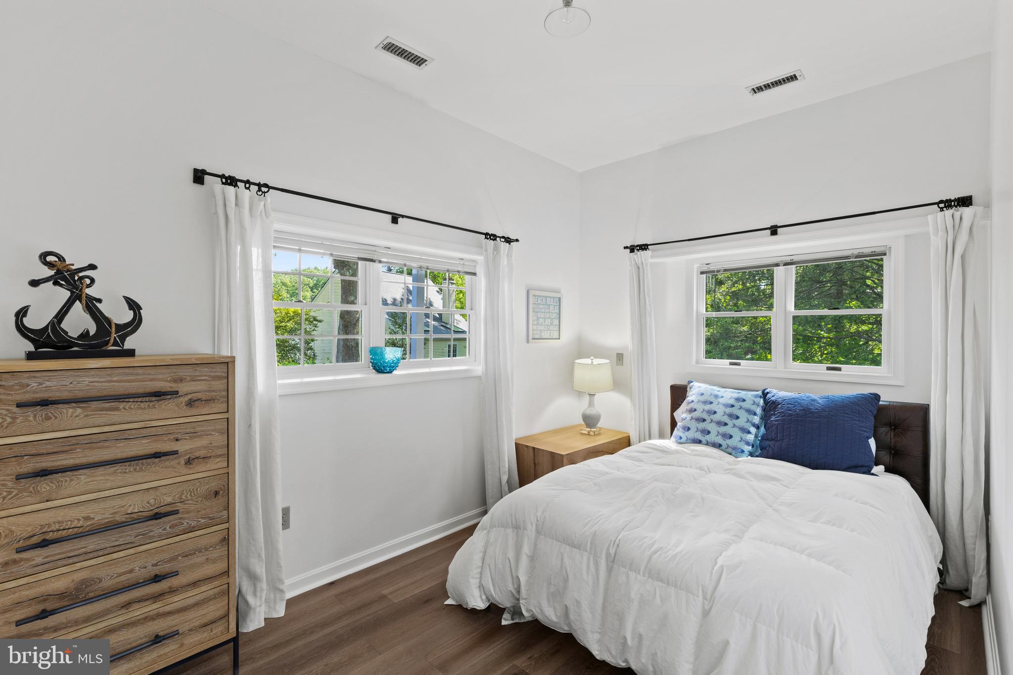 EPPING FOREST WATERFRONT | 327 RIVERVIEW TRAIL