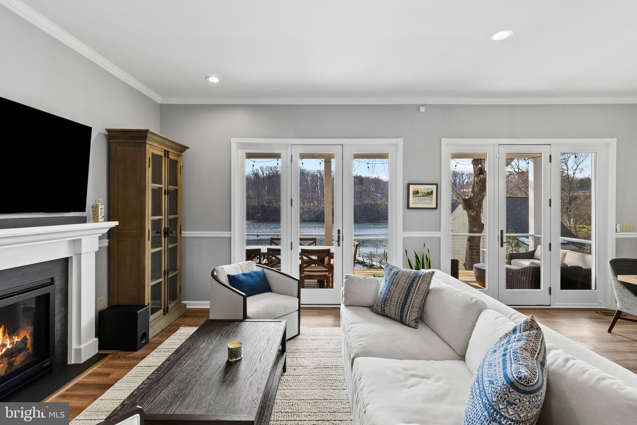 EPPING FOREST WATERFRONT | 327 RIVERVIEW TRAIL