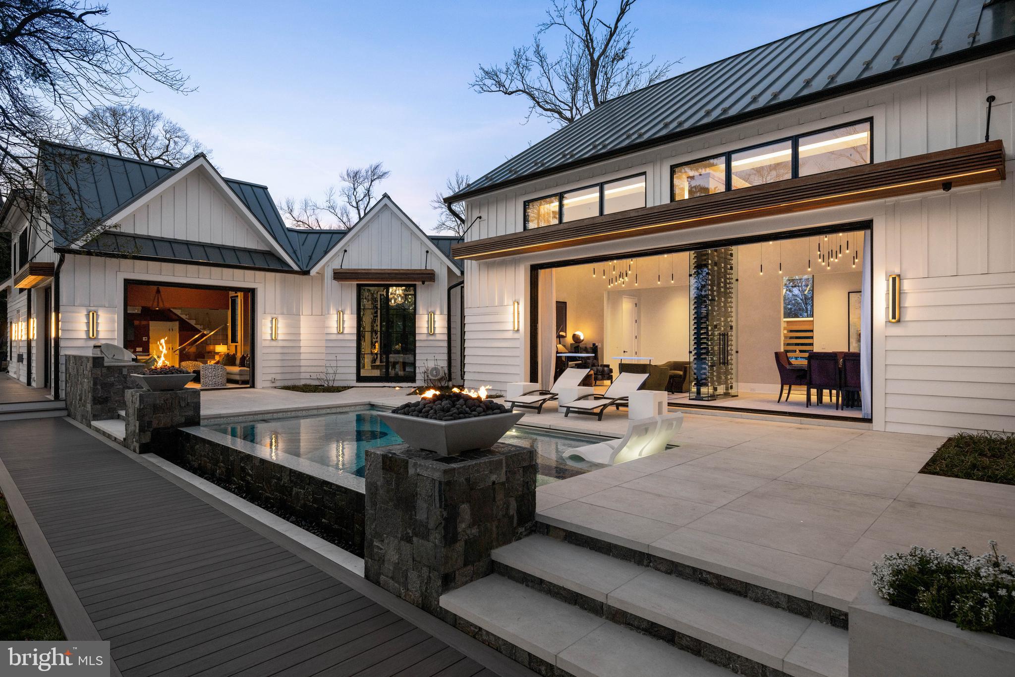 1201 EDEN LANE | LAKE OGELTON WATERFRONT WITH CHESAPEAKE BAY ACCESS
