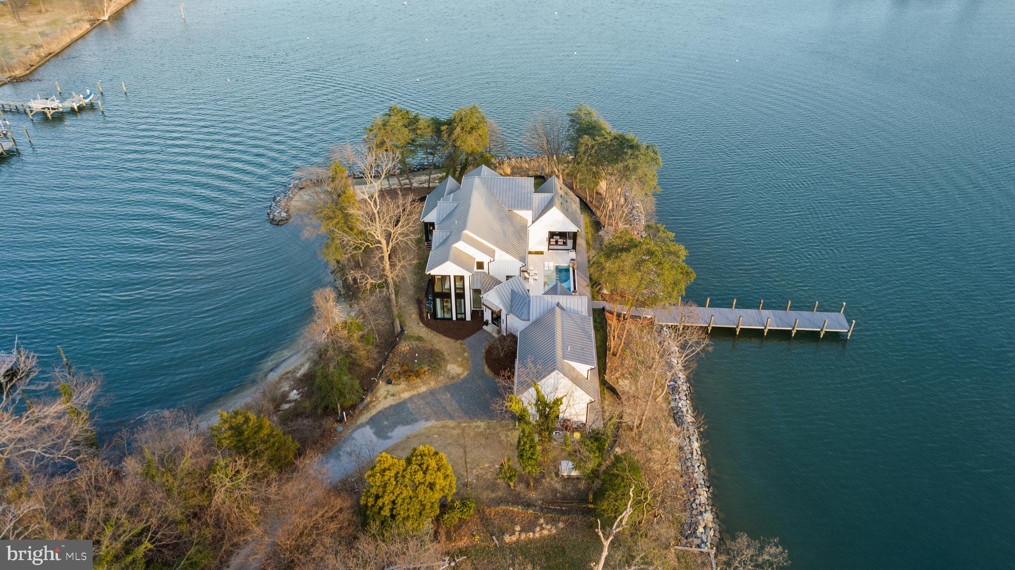1201 EDEN LANE | LAKE OGELTON WATERFRONT WITH CHESAPEAKE BAY ACCESS