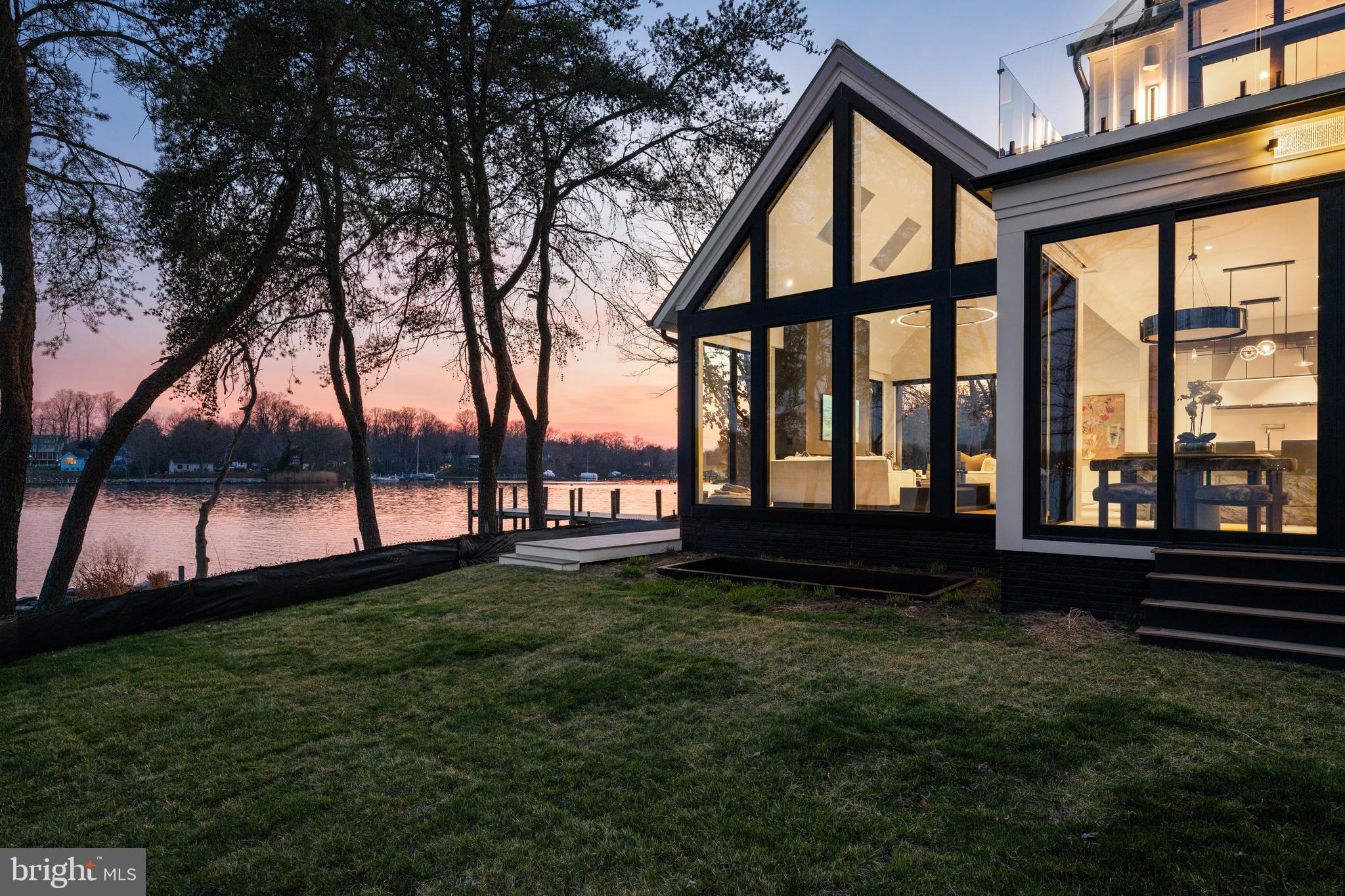 1201 EDEN LANE | LAKE OGELTON WATERFRONT WITH CHESAPEAKE BAY ACCESS