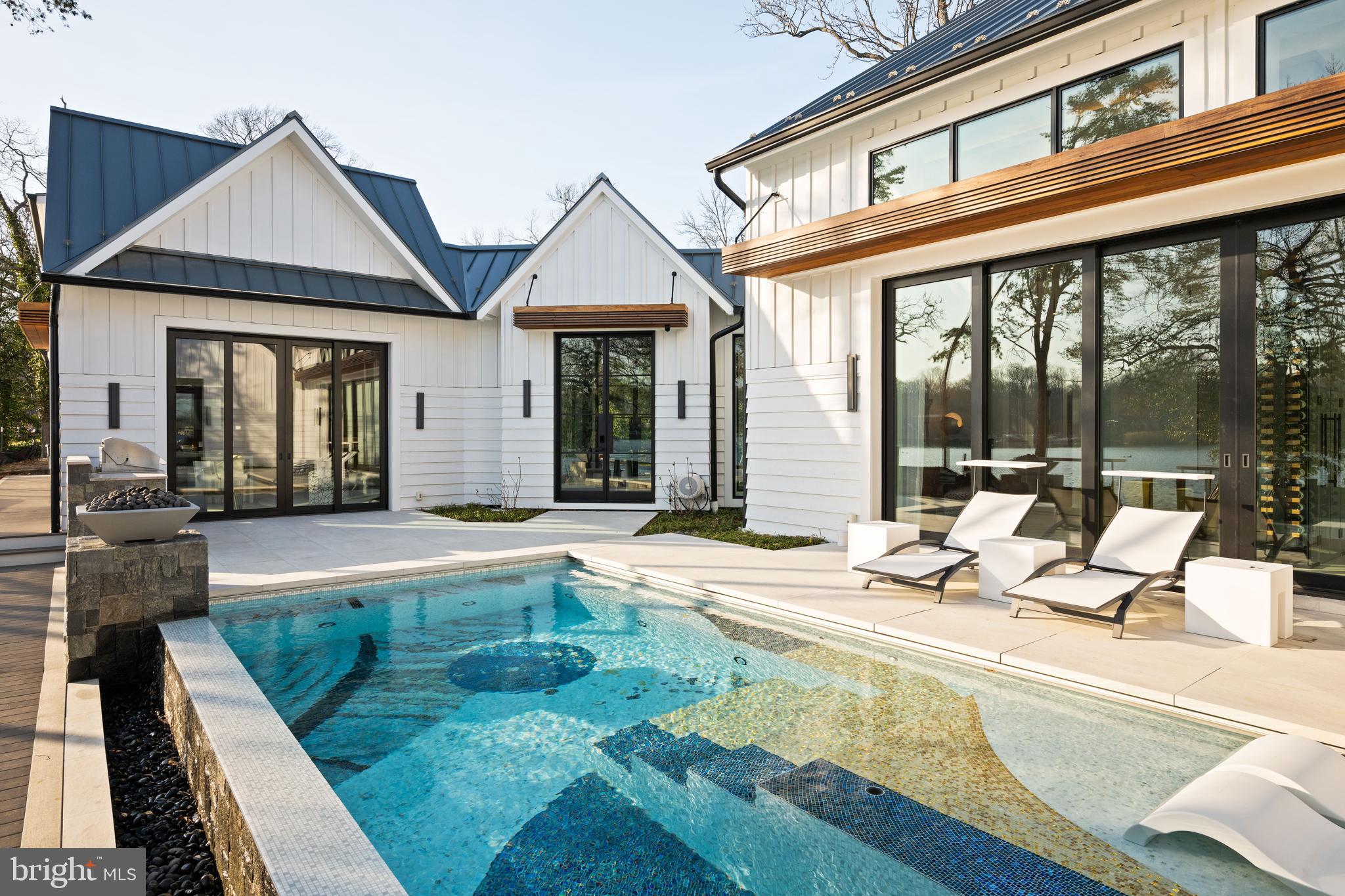 1201 EDEN LANE | LAKE OGELTON WATERFRONT WITH CHESAPEAKE BAY ACCESS