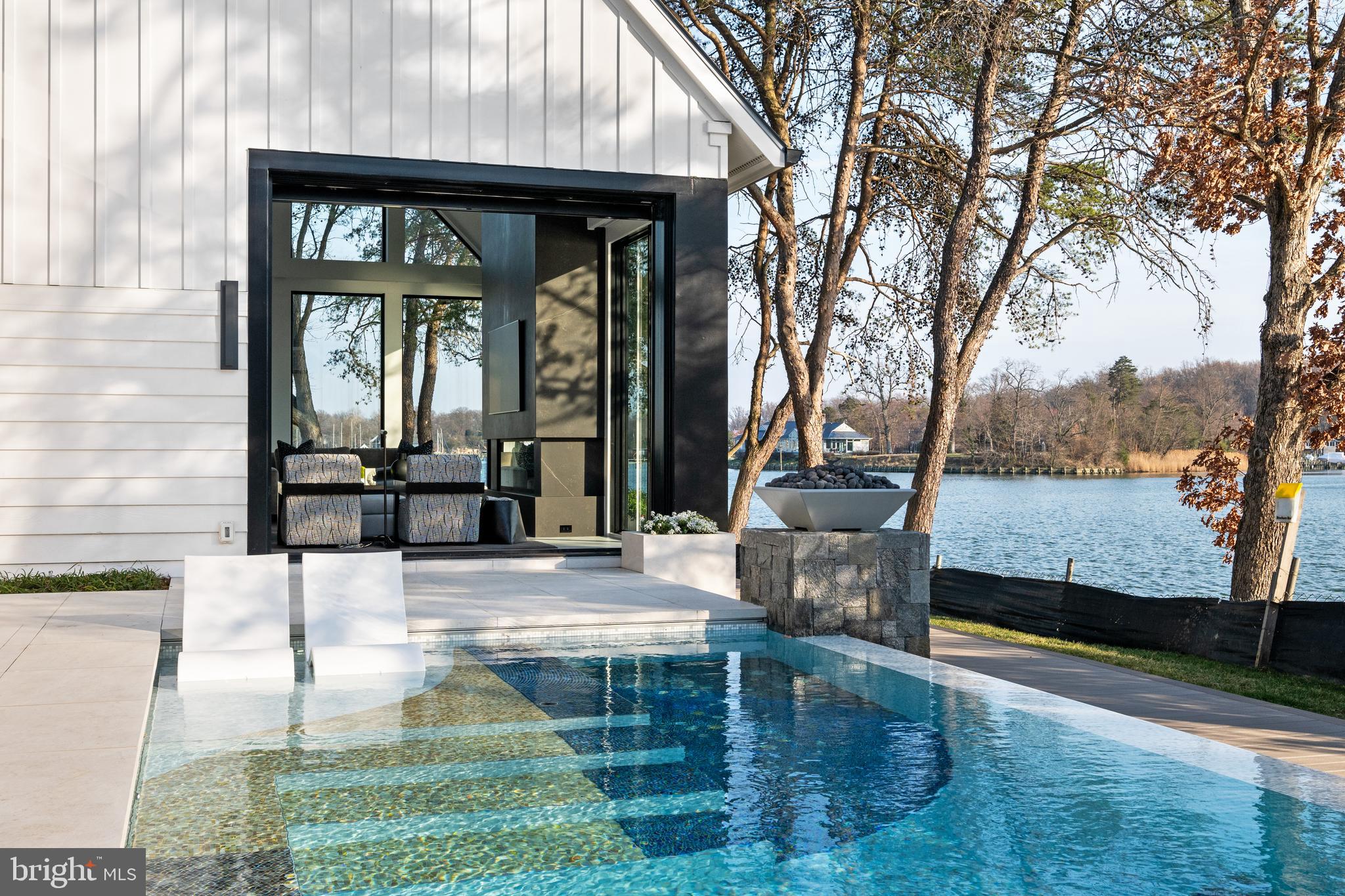 1201 EDEN LANE | LAKE OGELTON WATERFRONT WITH CHESAPEAKE BAY ACCESS