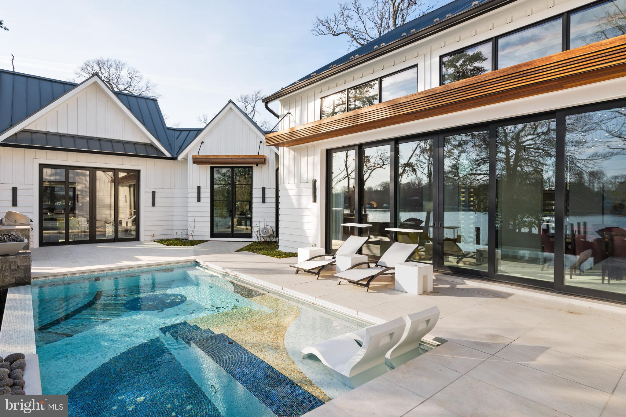 1201 EDEN LANE | LAKE OGELTON WATERFRONT WITH CHESAPEAKE BAY ACCESS