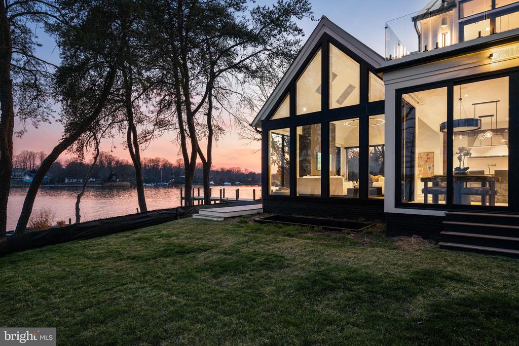 1201 EDEN LANE | LAKE OGELTON WATERFRONT WITH CHESAPEAKE BAY ACCESS