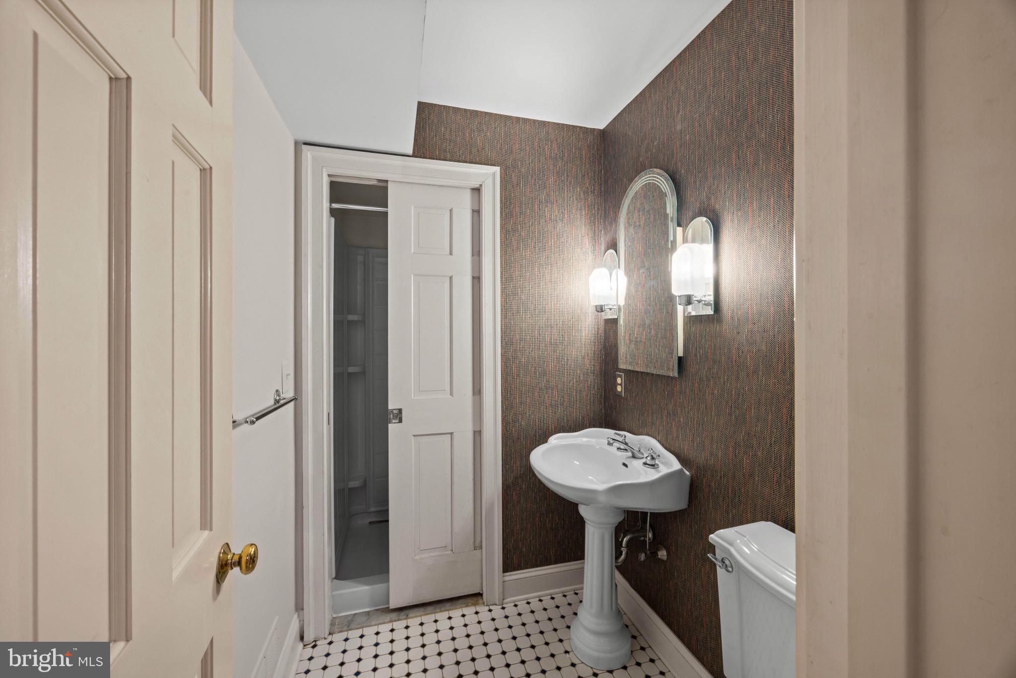 RUGBY HALL ESTATES | 182 WROXETER DRIVE