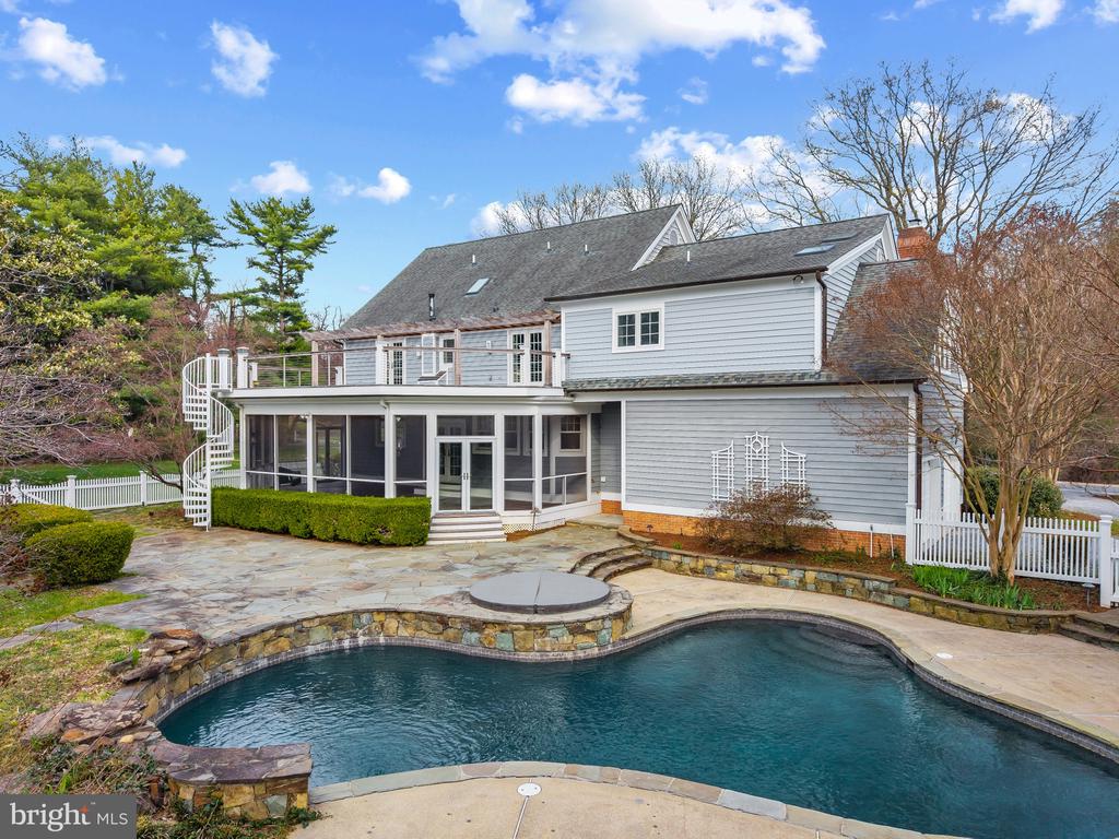 RUGBY HALL ESTATES | 182 WROXETER DRIVE