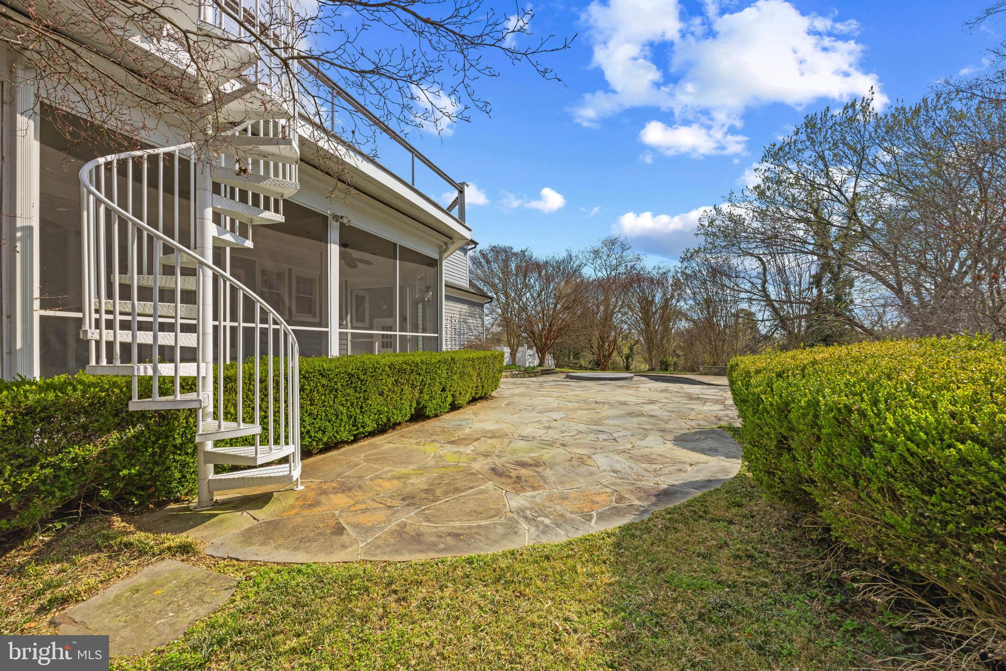 RUGBY HALL ESTATES | 182 WROXETER DRIVE