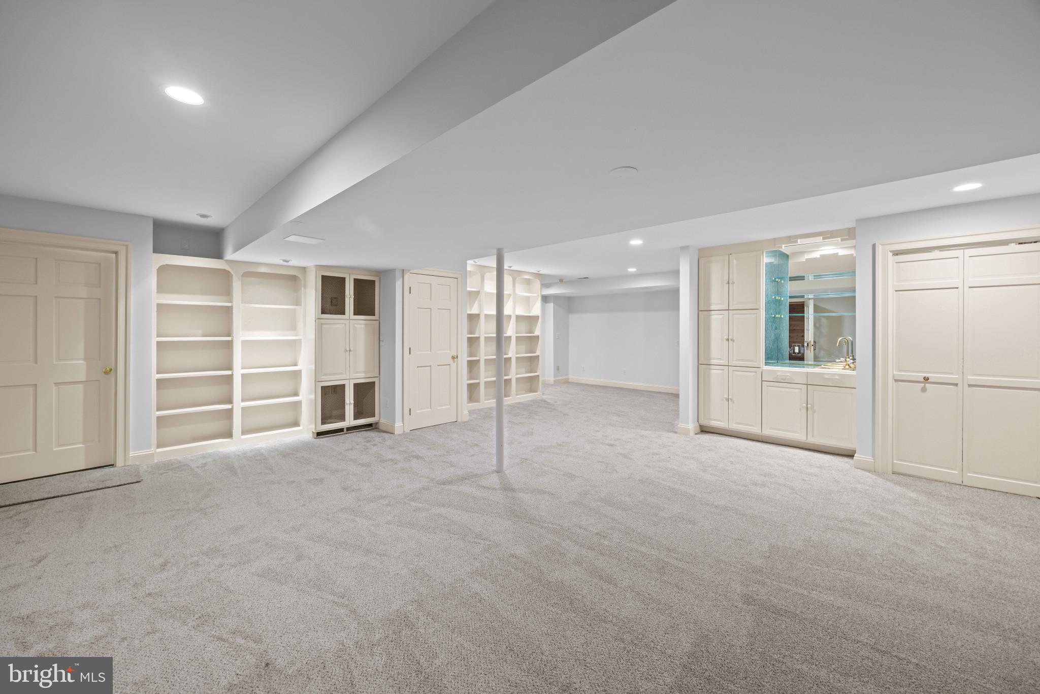 RUGBY HALL ESTATES | 182 WROXETER DRIVE