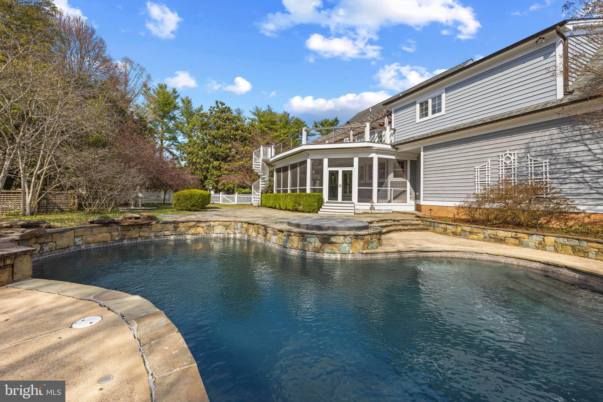 RUGBY HALL ESTATES | 182 WROXETER DRIVE