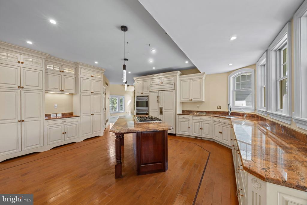 RUGBY HALL ESTATES | 182 WROXETER DRIVE