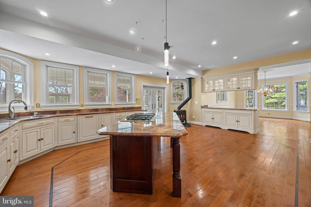 RUGBY HALL ESTATES | 182 WROXETER DRIVE