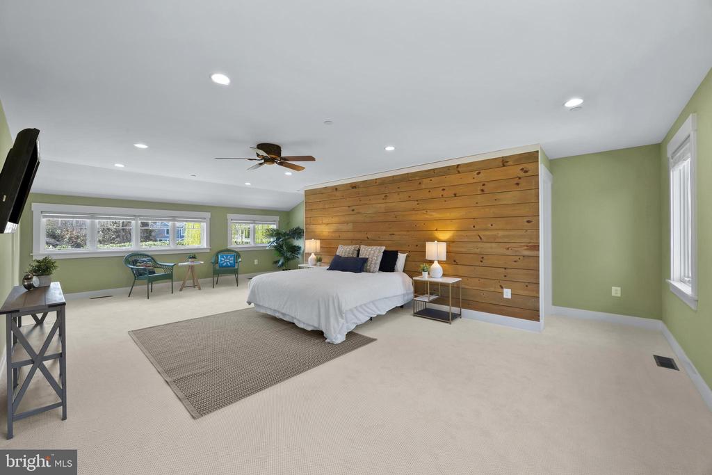 WHITEHALL CREEK WATERFRONT | 1787 BEACHFIELD ROAD