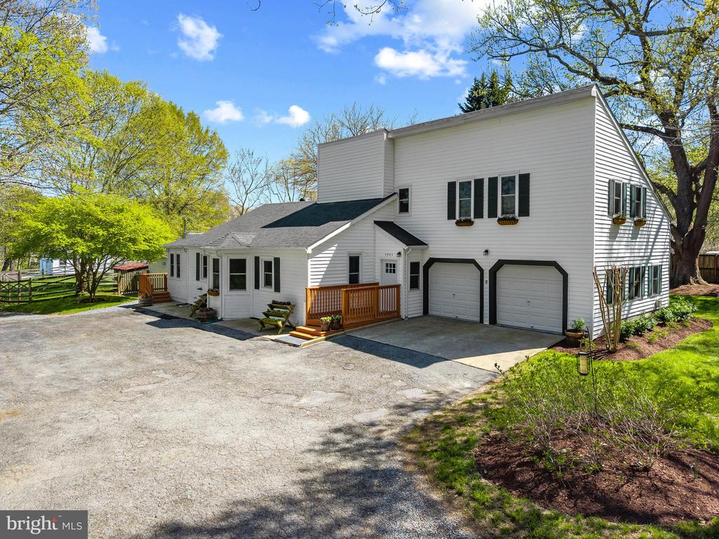 ACREAGE IN WEST RIVER | 4905 SUDLEY ROAD