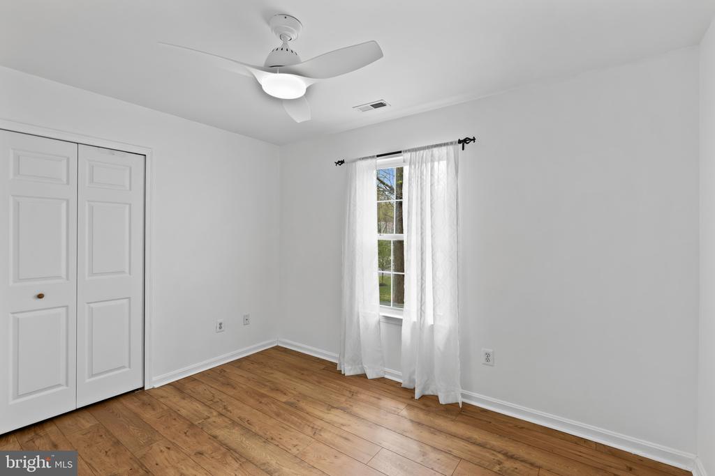 3530 SHADY DRIVE