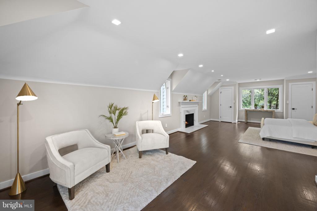 854 SAINT EDMONDS PLACE
