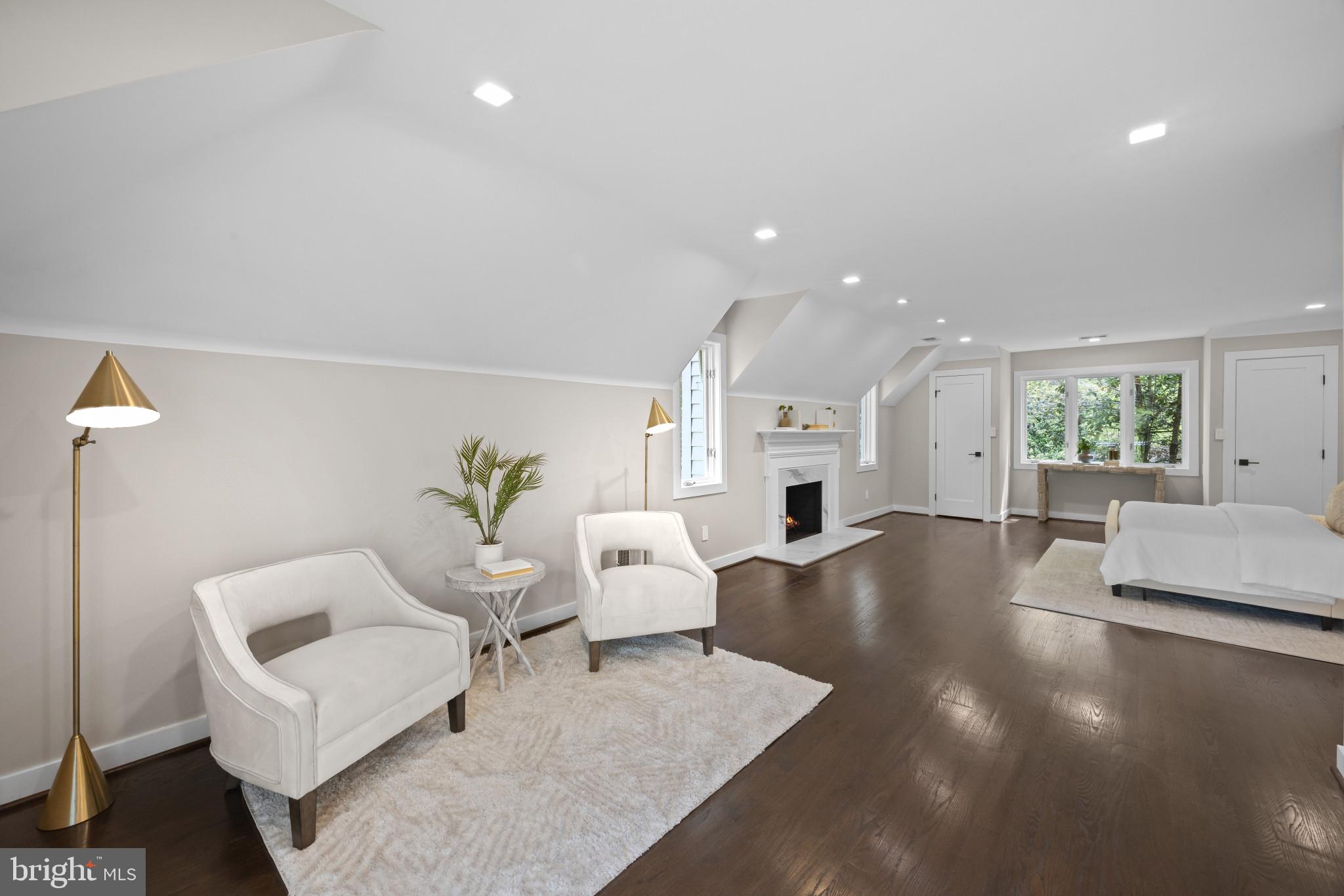 854 SAINT EDMONDS PLACE