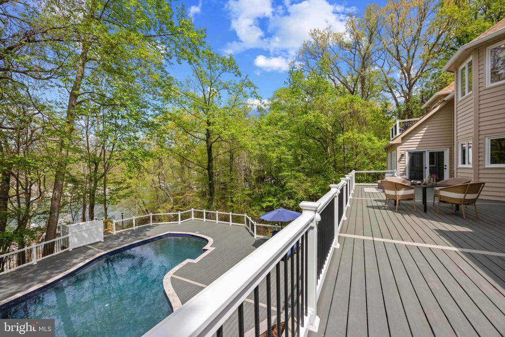 854 SAINT EDMONDS PLACE