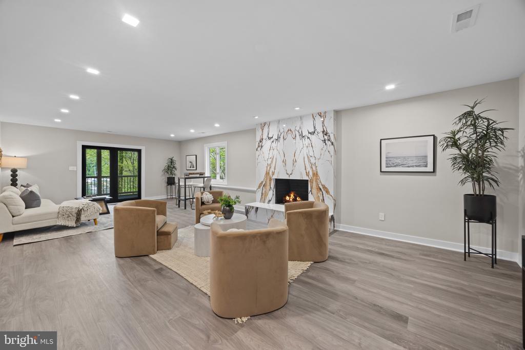 854 SAINT EDMONDS PLACE