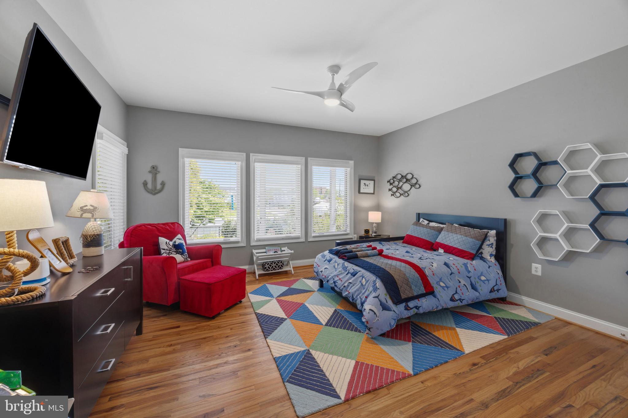 219 LOCKWOOD COURT 1/2