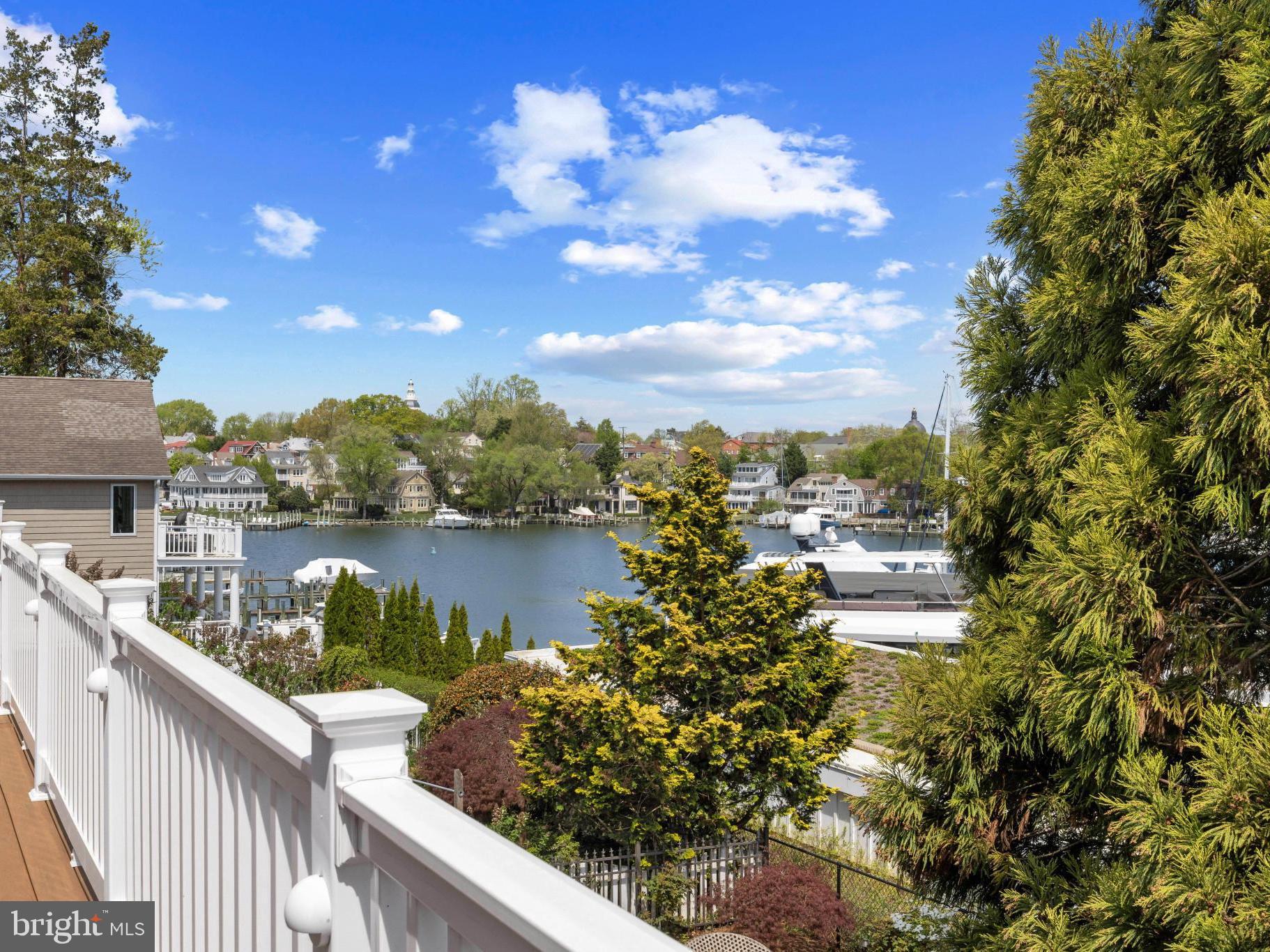 219 LOCKWOOD COURT 1/2