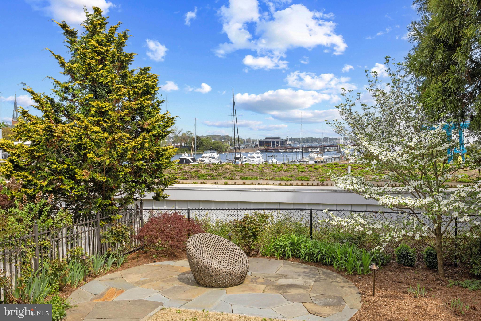 219 LOCKWOOD COURT 1/2