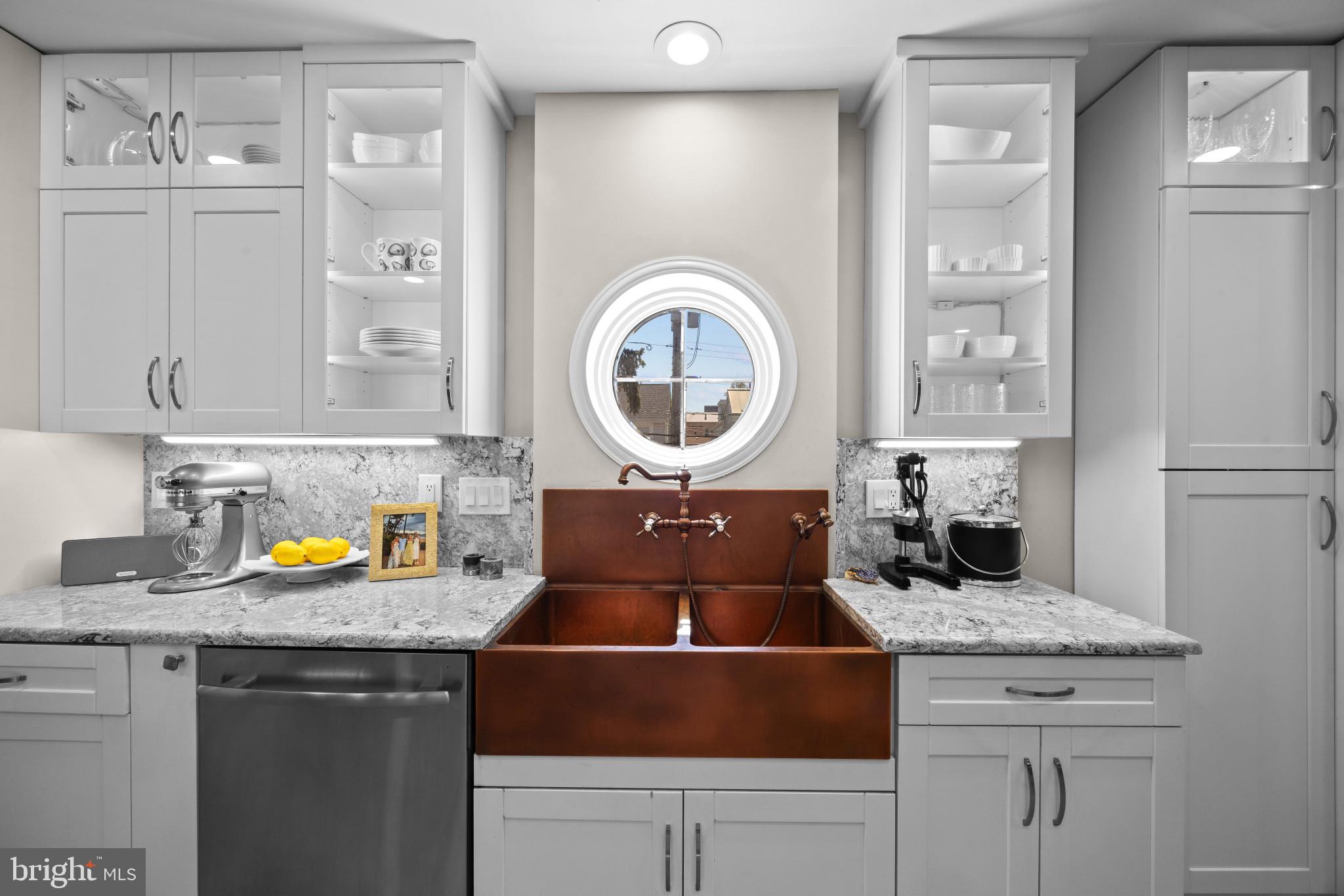 619 SECOND STREET | EASTPORT