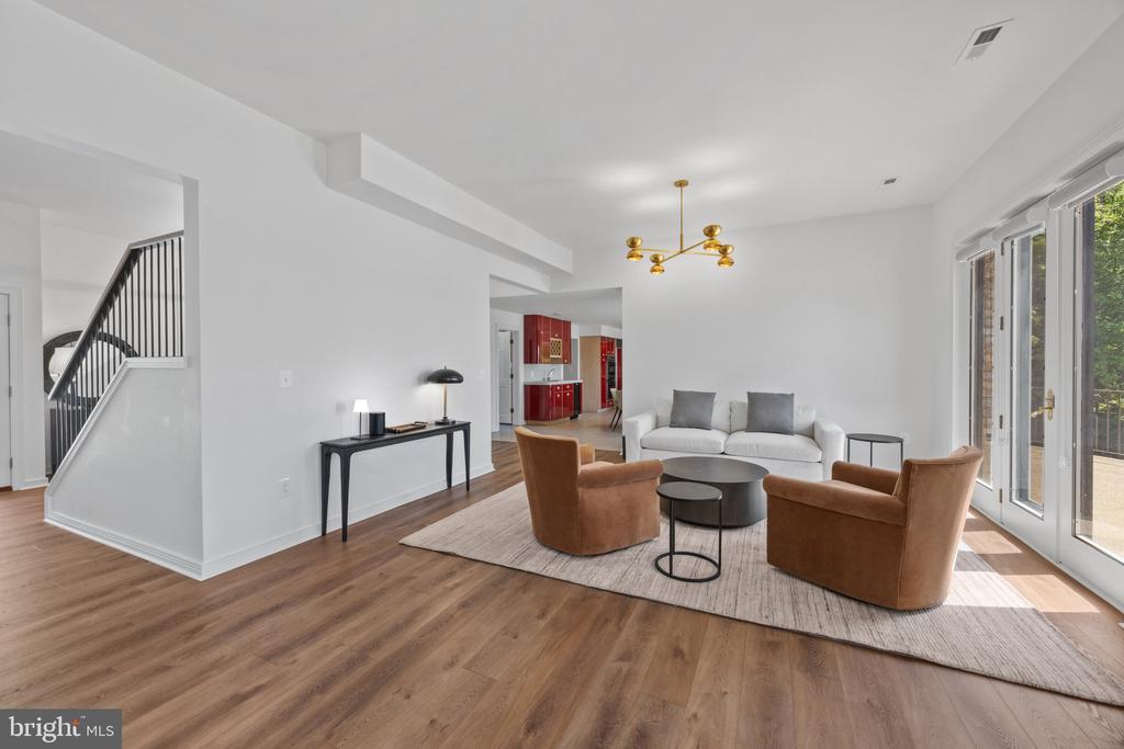 SOUTH RIVER WATERFRONT | 31 SHADOW POINT COURT