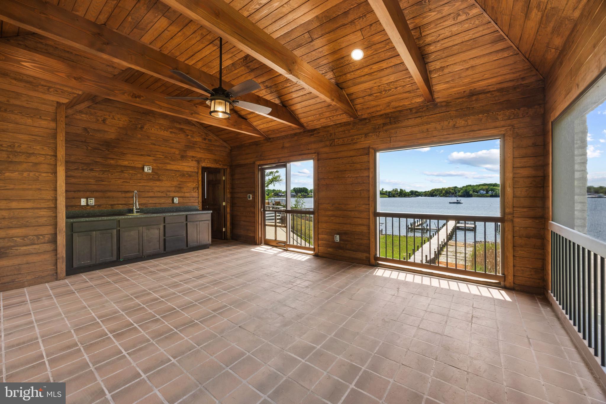 SOUTH RIVER WATERFRONT | 31 SHADOW POINT COURT