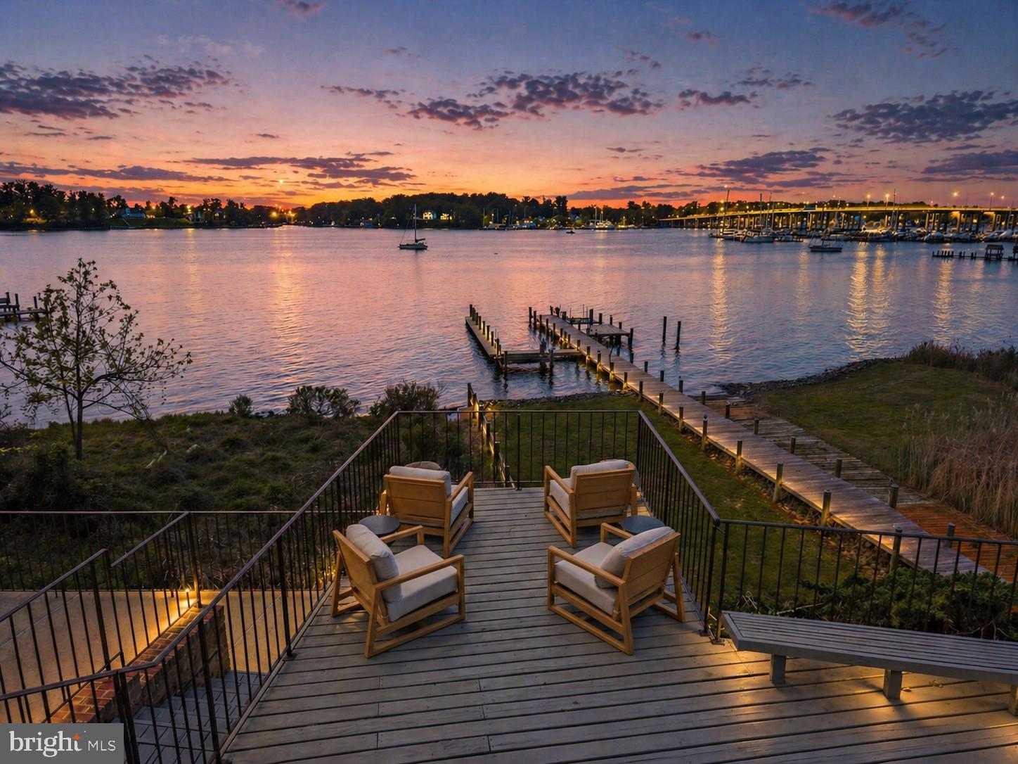 SOUTH RIVER WATERFRONT | 31 SHADOW POINT COURT