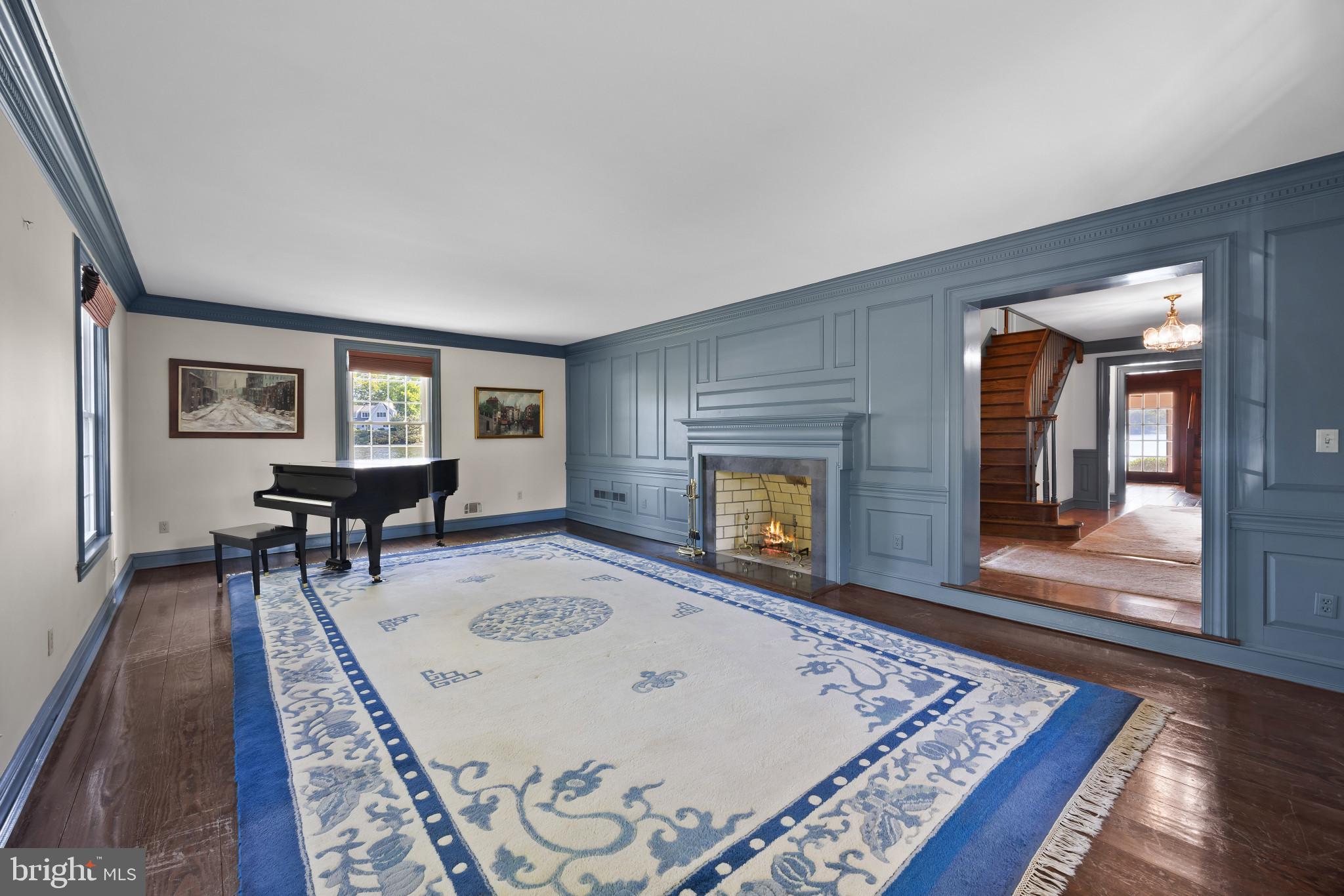 454 FAIROAK DRIVE
