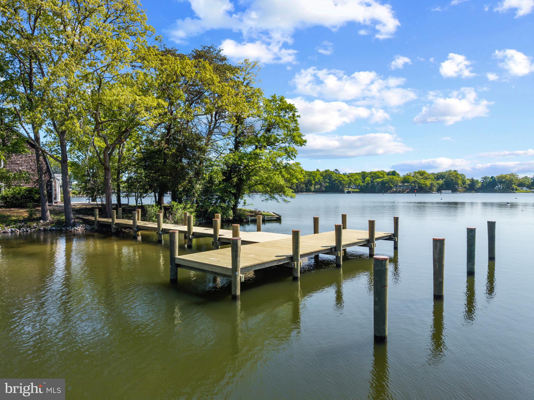 MAGOTHY RIVER WATERFRONT | 454 FAIROAK DRIVE